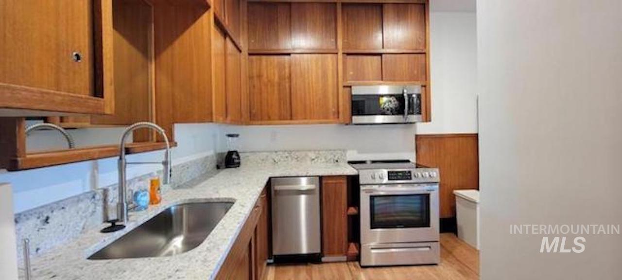 722 W Franklin St, Boise, Idaho 83702, 8 Bedrooms, Business/Commercial For Sale, Price $2,399,000, 98911269
