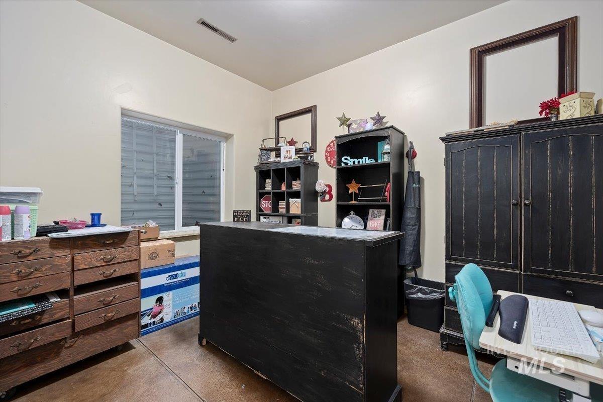 2527 E 3707 N, Twin Falls, Idaho 83301, 5 Bedrooms, 3 Bathrooms, Residential For Sale, Price $754,000,MLS 98911559