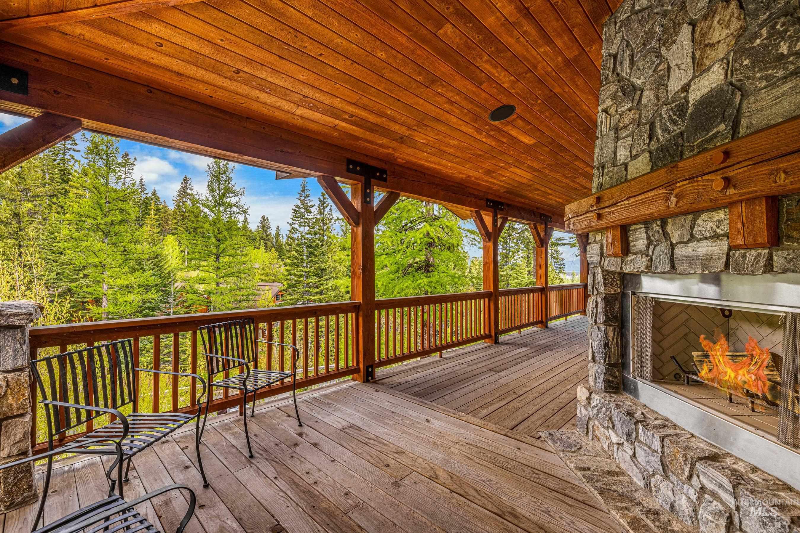24 Francois Court, Donnelly, Idaho 83615, 4 Bedrooms, 4 Bathrooms, Residential For Sale, Price $2,050,000, 98911866