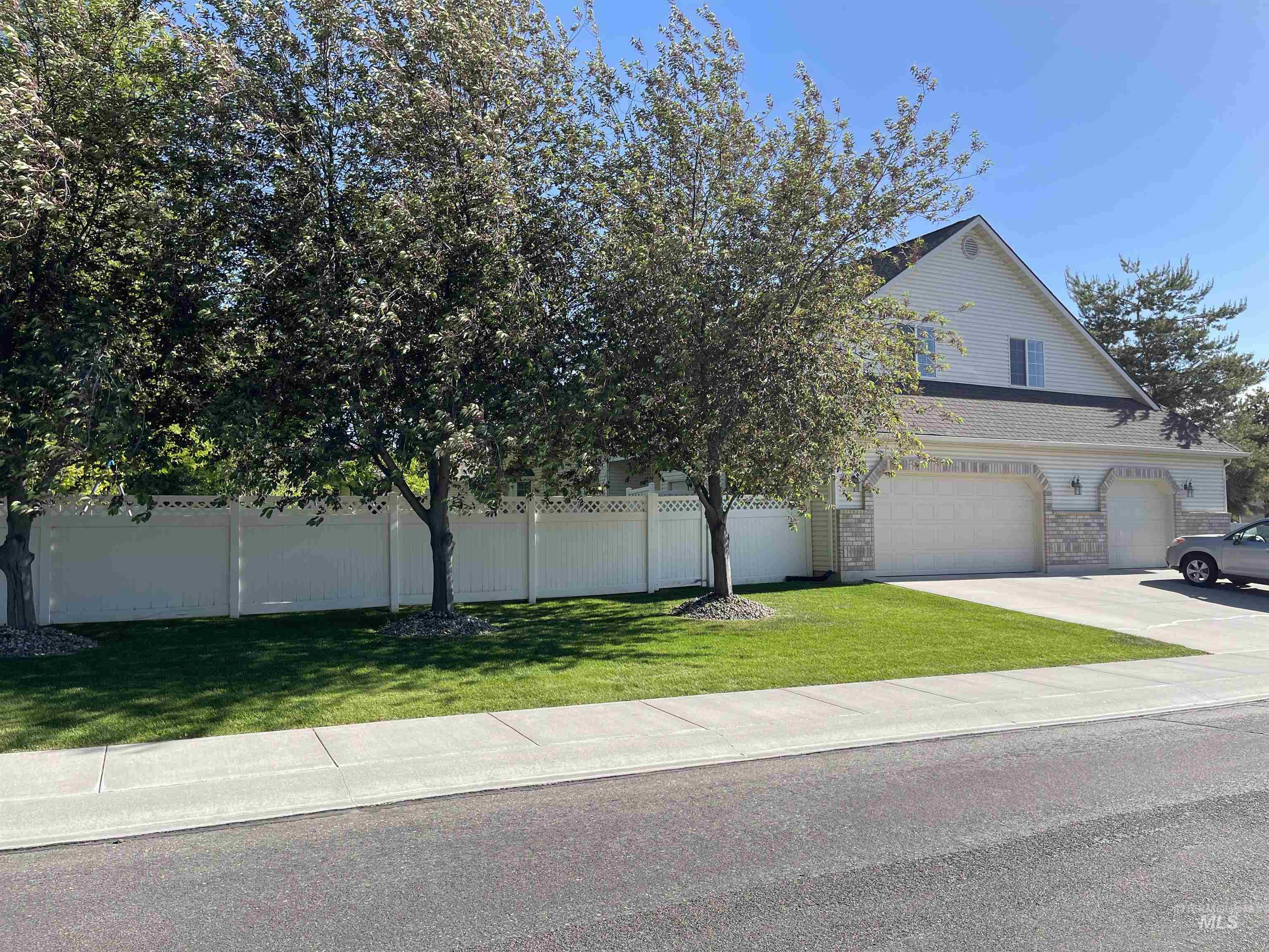 778 Suncrest Ct, Twin Falls, Idaho 83301, 4 Bedrooms, 4 Bathrooms, Residential For Sale, Price $599,900,MLS 98912366