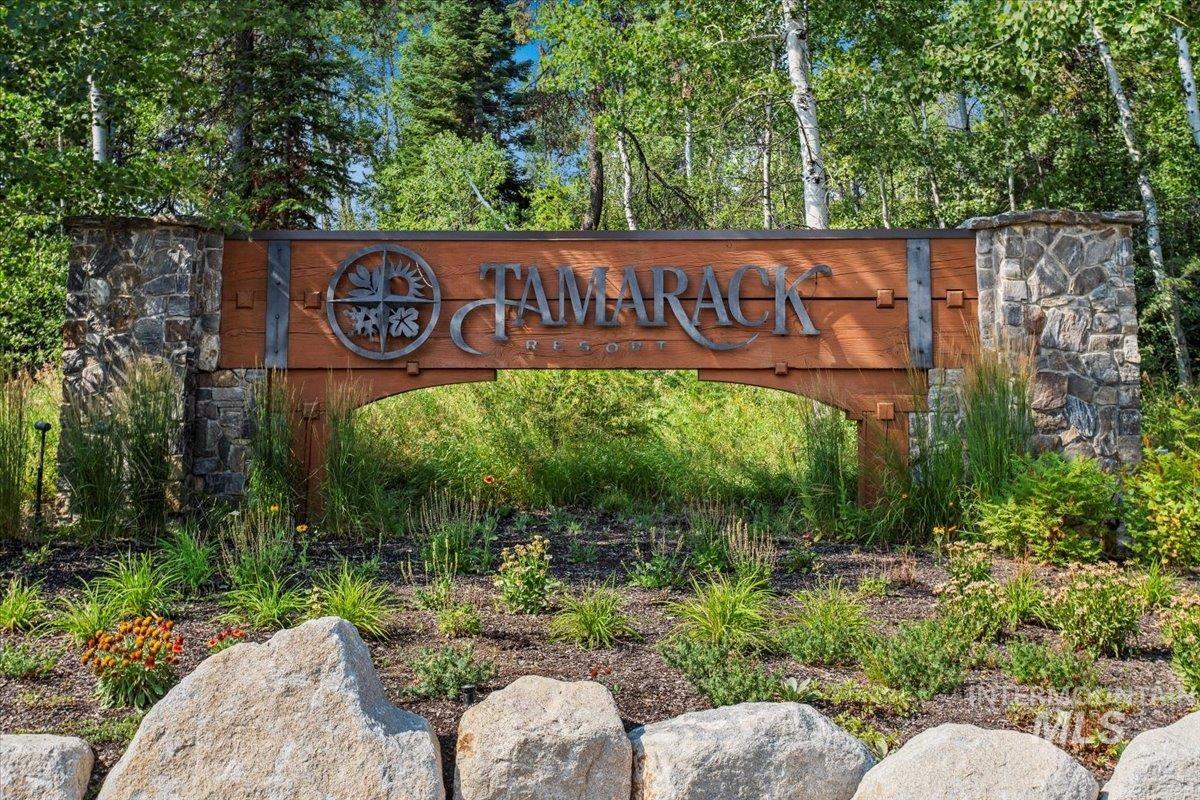 25 Golden Bar Court, Donnelly, Idaho 83615, 2 Bedrooms, 3 Bathrooms, Residential For Sale, Price $849,000, 98912907