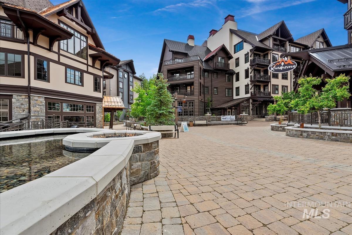 25 Golden Bar Court, Donnelly, Idaho 83615, 2 Bedrooms, 3 Bathrooms, Residential For Sale, Price $849,000, 98912907