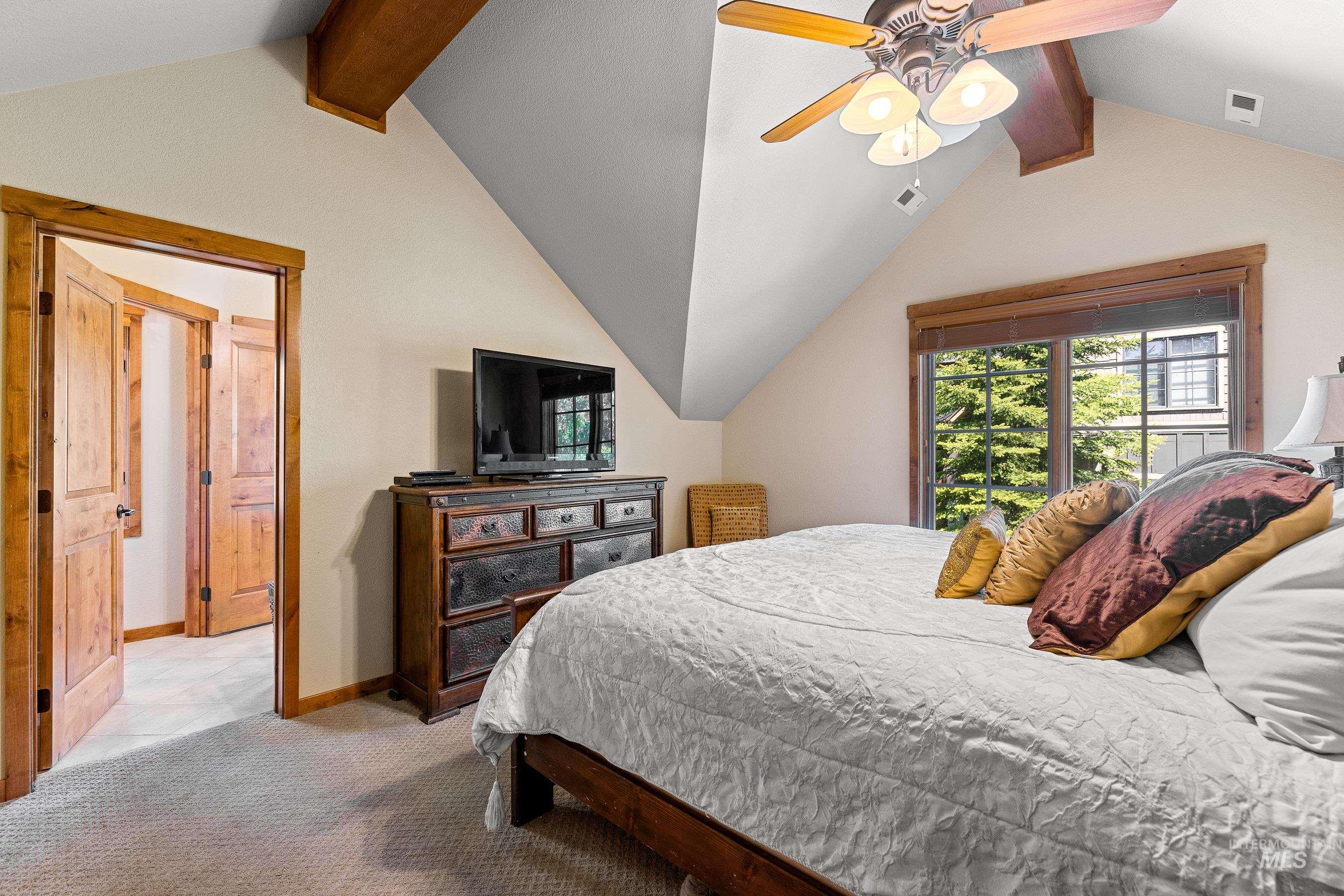 25 Golden Bar Court, Donnelly, Idaho 83615, 2 Bedrooms, 3 Bathrooms, Residential For Sale, Price $849,000, 98912907