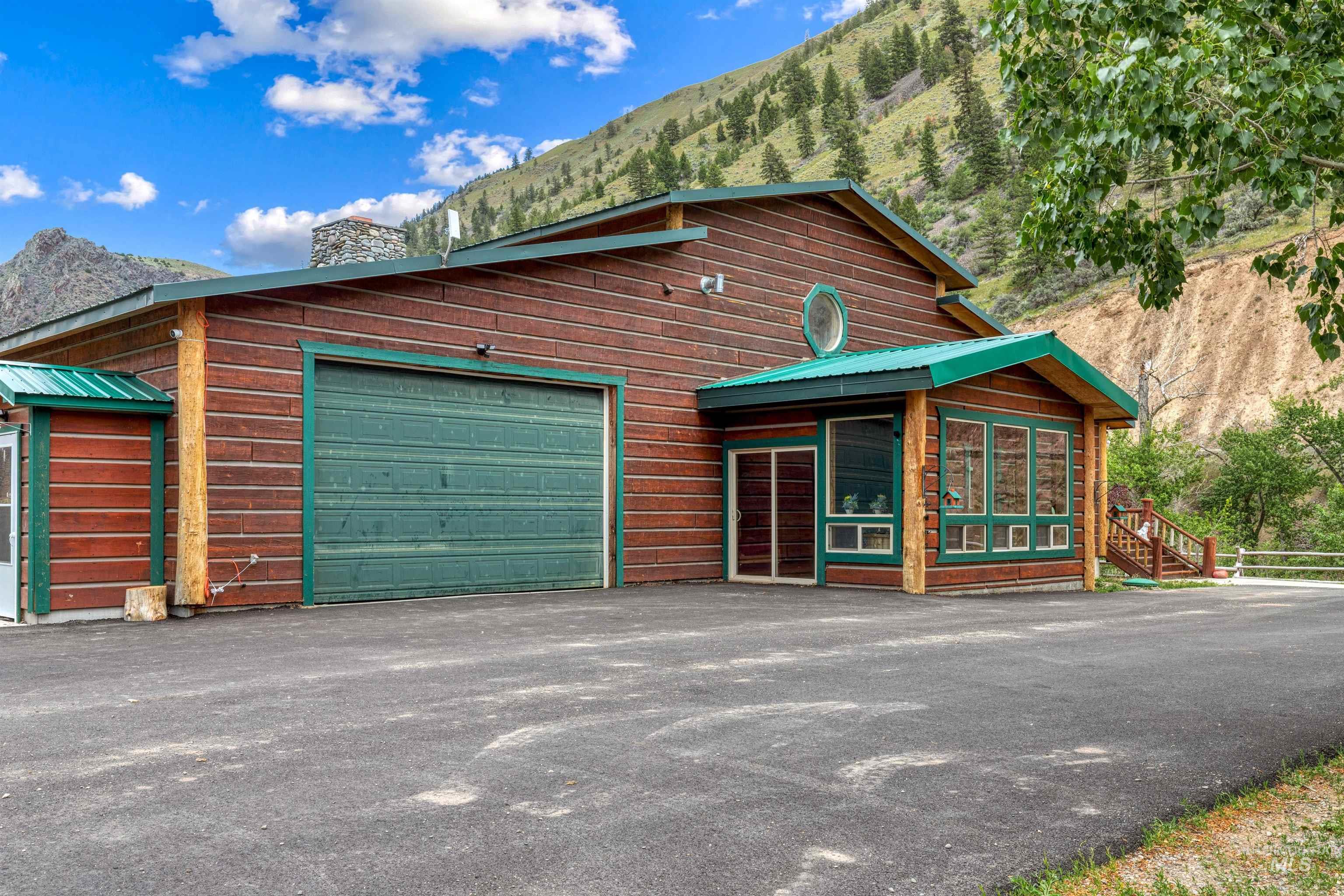 24 Ponderosa Rd - Lot 2&3, Salmon, Idaho 83467, 2 Bedrooms, 3 Bathrooms, Residential For Sale, Price $3,600,000, 98913564