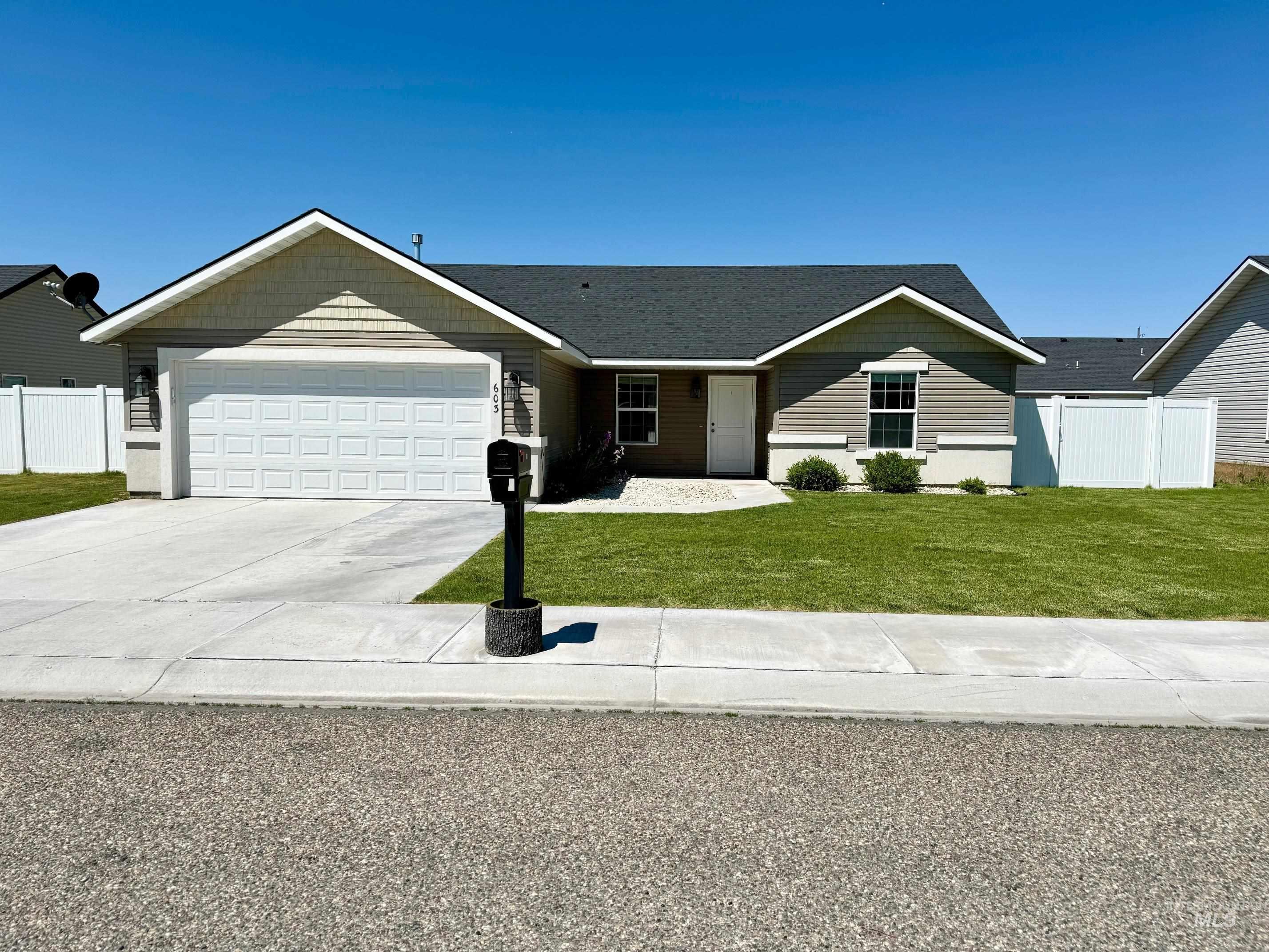 603 Emerald St., Rupert, Idaho 83350, 4 Bedrooms, 2 Bathrooms, Residential For Sale, Price $315,000, 98913782