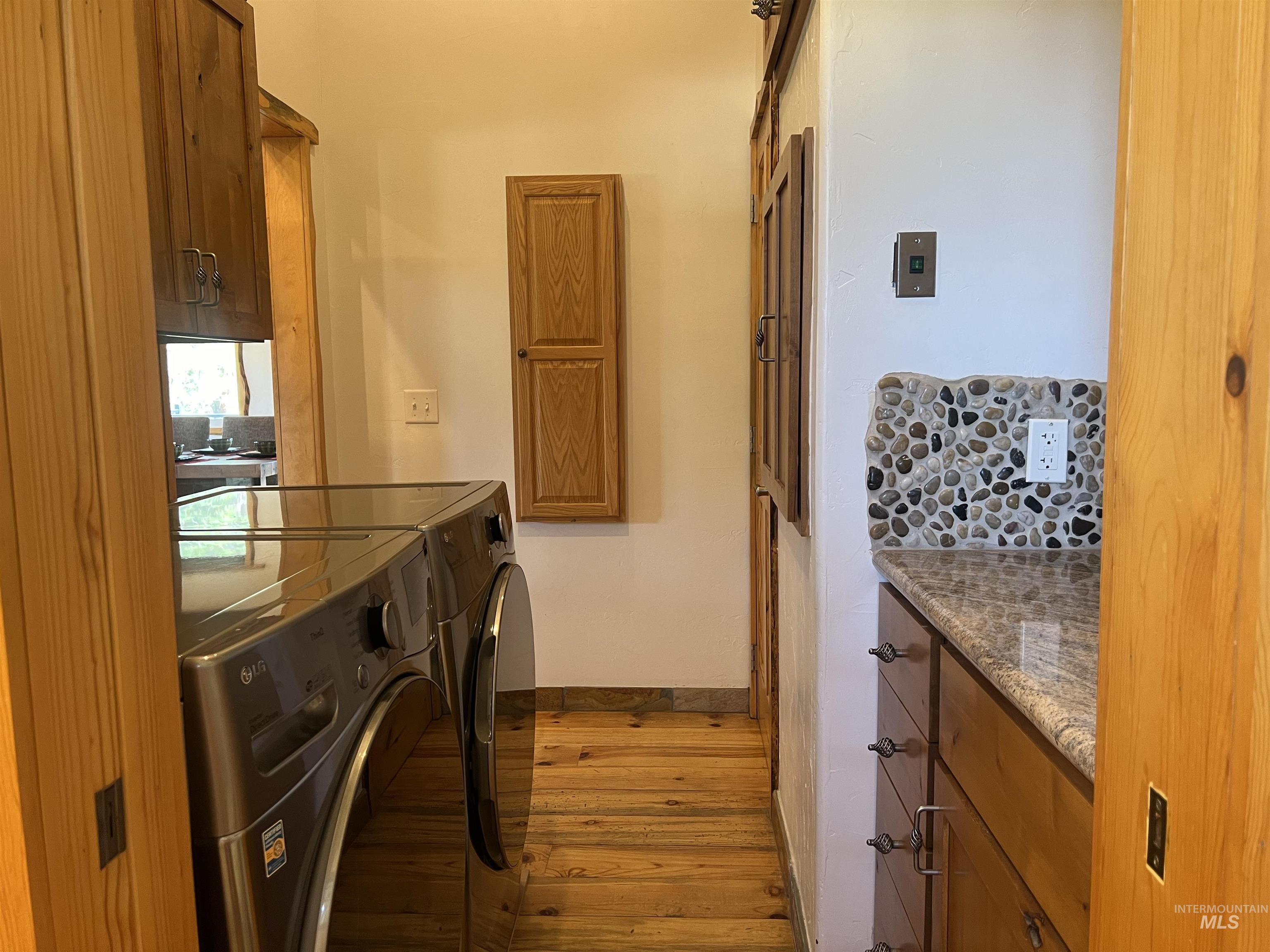 170 N Wildflower Way, Prairie, Idaho 83647, 3 Bedrooms, 2.5 Bathrooms, Residential For Sale, Price $2,500,000, 98913792