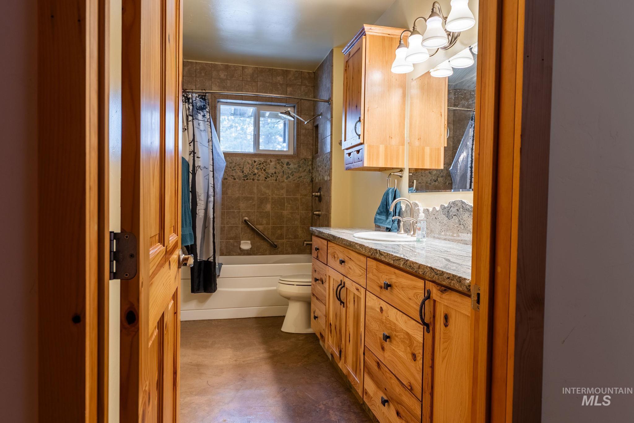 170 N Wildflower Way, Prairie, Idaho 83647, 3 Bedrooms, 2.5 Bathrooms, Residential For Sale, Price $2,500,000, 98913792