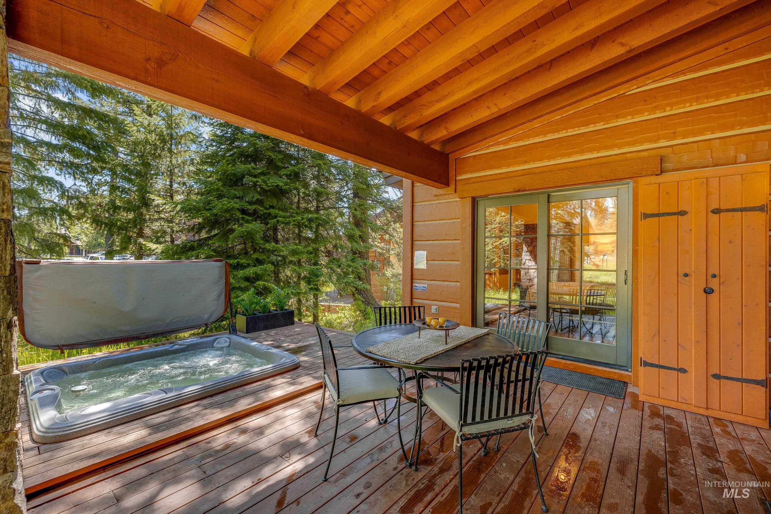 5 Rock Creek Court, Donnelly, Idaho 83615, 2 Bedrooms, 2.5 Bathrooms, Residential For Sale, Price $1,295,000, 98913805