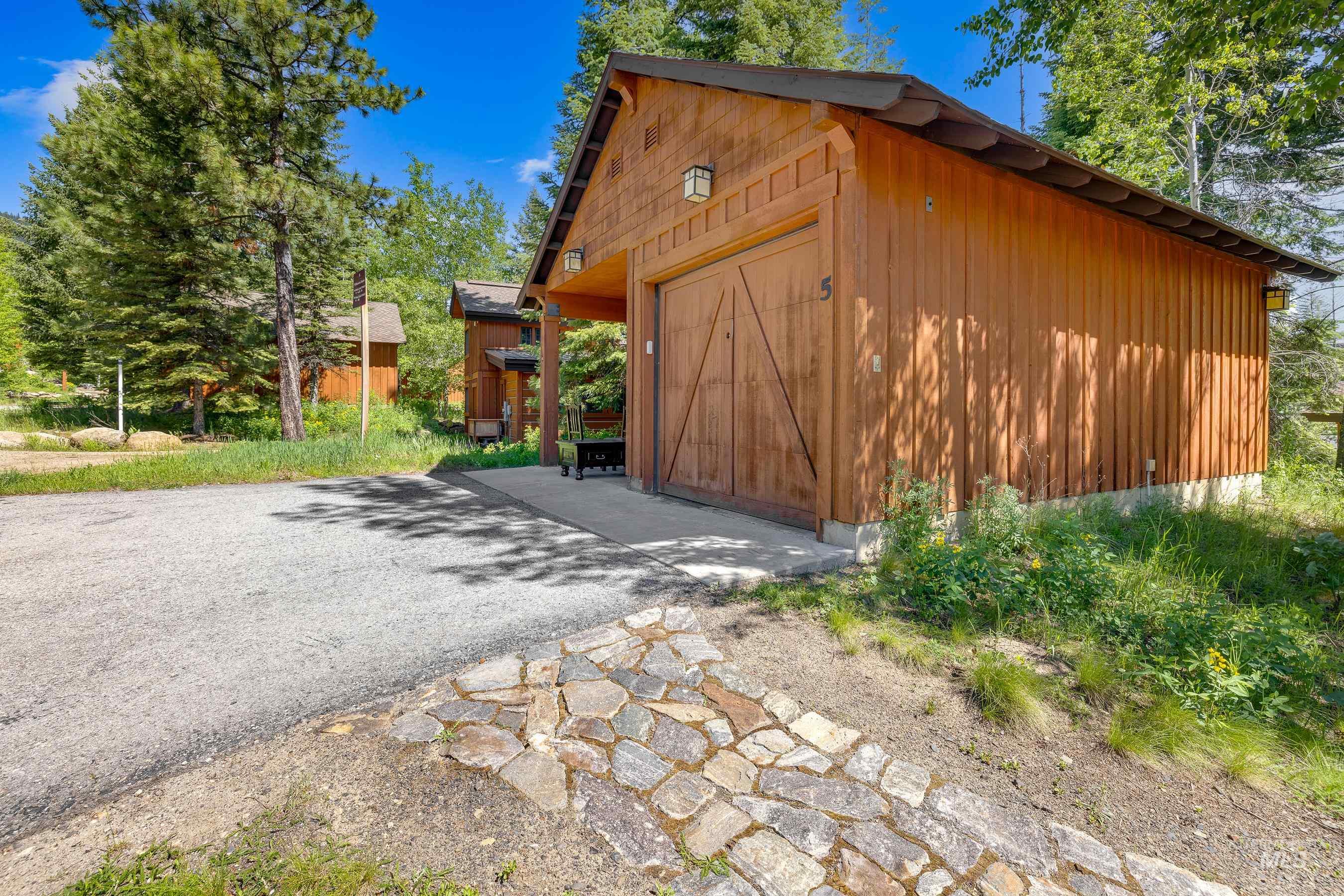 5 Rock Creek Court, Donnelly, Idaho 83615, 2 Bedrooms, 2.5 Bathrooms, Residential For Sale, Price $1,295,000, 98913805