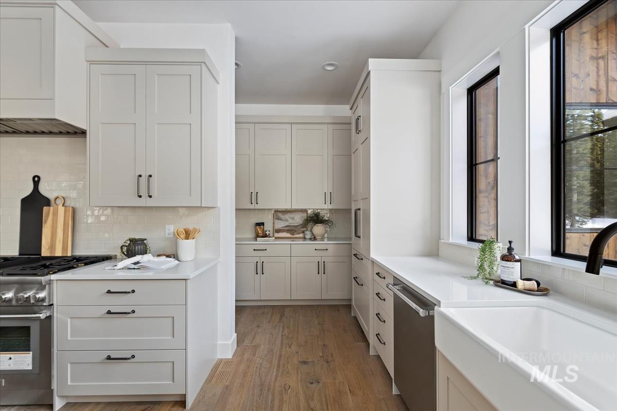 64 Ponderosa Ridge Court, Donnelly, Idaho 83615, 4 Bedrooms, 3.5 Bathrooms, Residential For Sale, Price $2,699,000, 98913855