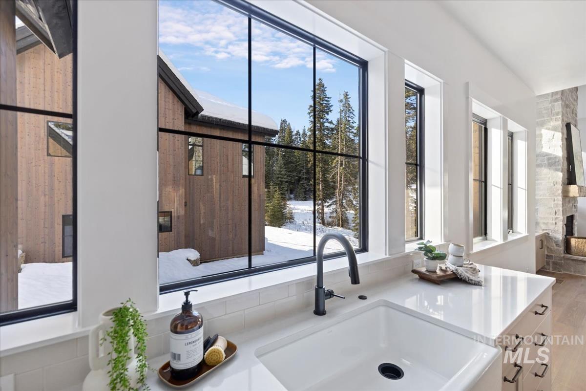 64 Ponderosa Ridge Court, Donnelly, Idaho 83615, 4 Bedrooms, 3.5 Bathrooms, Residential For Sale, Price $2,699,000, 98913855