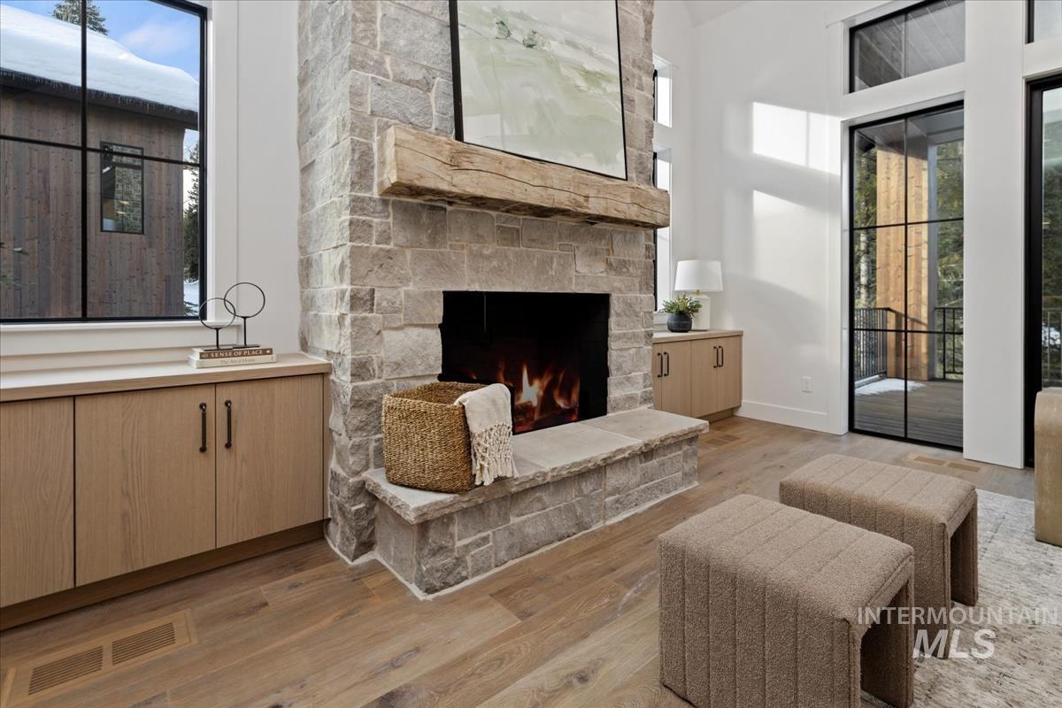 64 Ponderosa Ridge Court, Donnelly, Idaho 83615, 4 Bedrooms, 3.5 Bathrooms, Residential For Sale, Price $2,699,000, 98913855