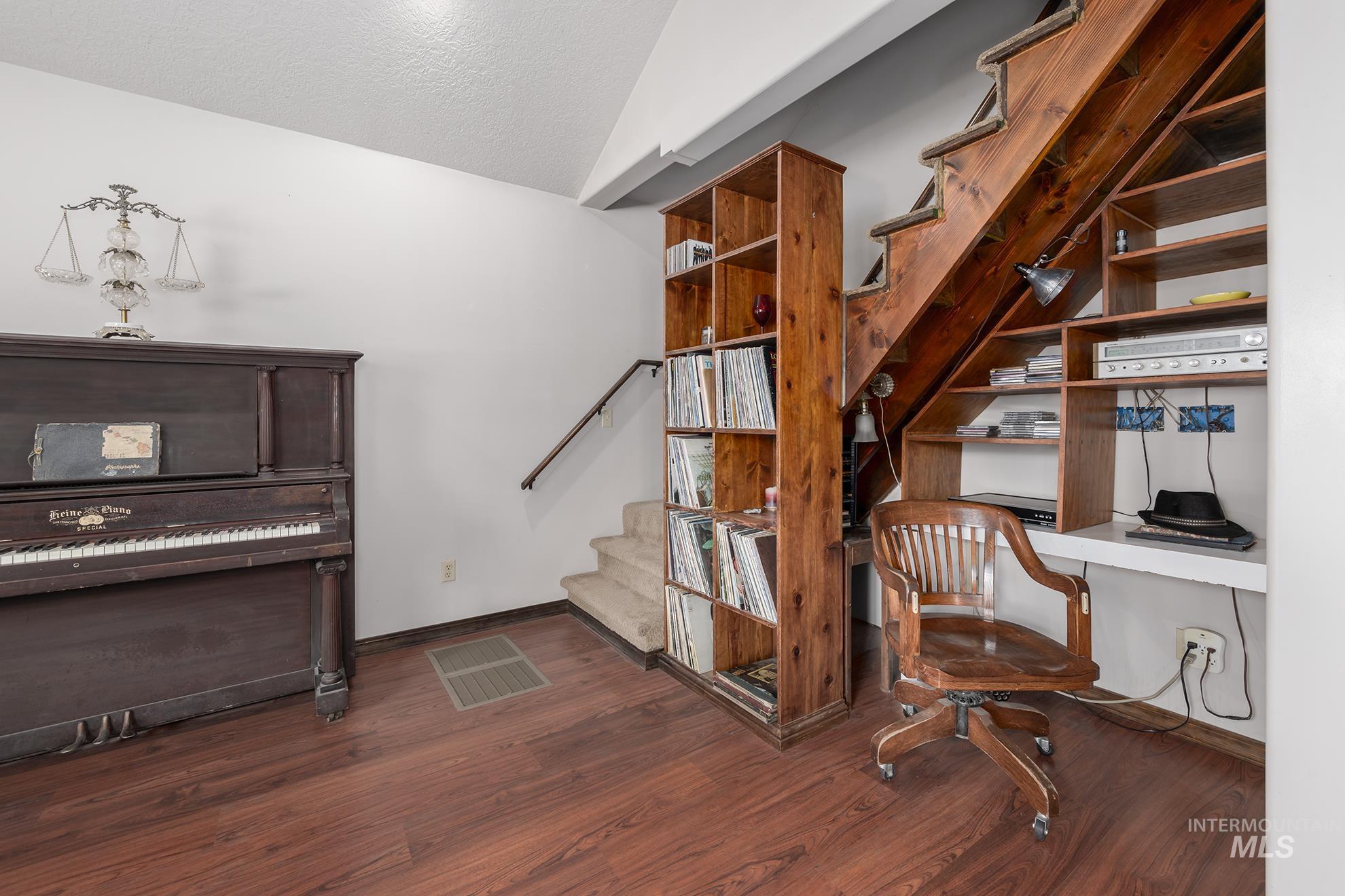 4120 US Hwy 20, Harper, Oregon 97906, 3 Bedrooms, 2 Bathrooms, Farm & Ranch For Sale, Price $1,279,000, 98913882