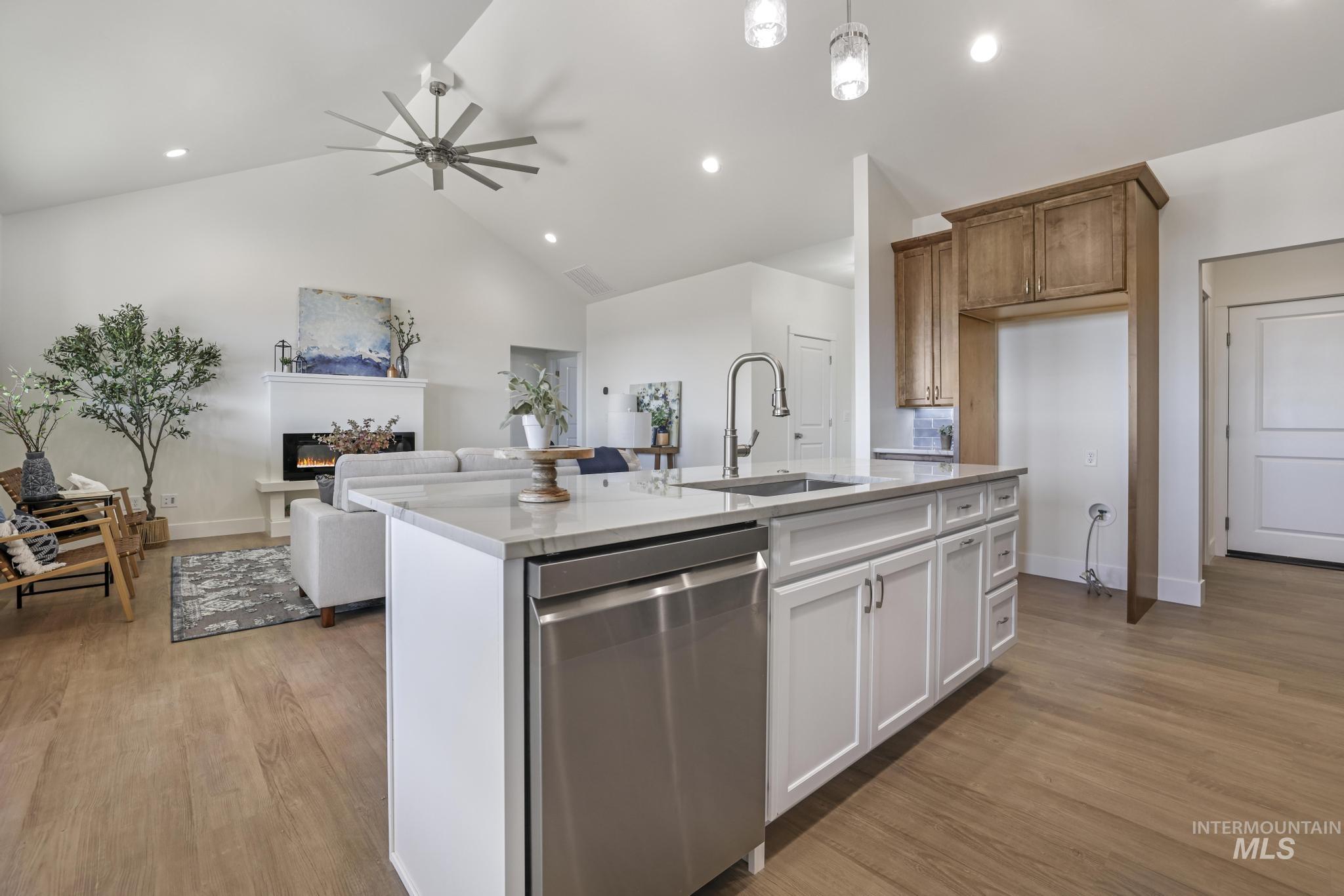 3679 E 3735 N, Kimberly, Idaho 83341, 4 Bedrooms, 2.5 Bathrooms, Residential For Sale, Price $629,900, 98914349