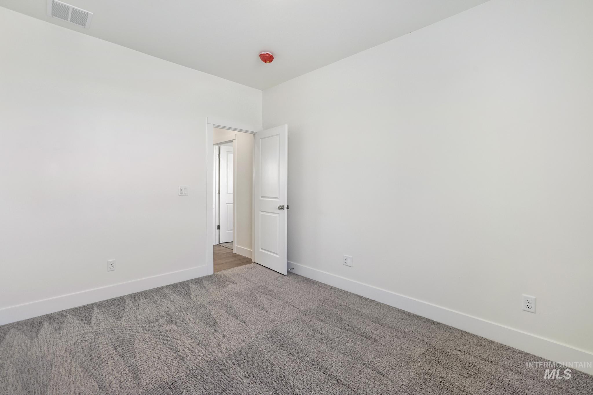 3679 E 3735 N, Kimberly, Idaho 83341, 4 Bedrooms, 2.5 Bathrooms, Residential For Sale, Price $629,900, 98914349