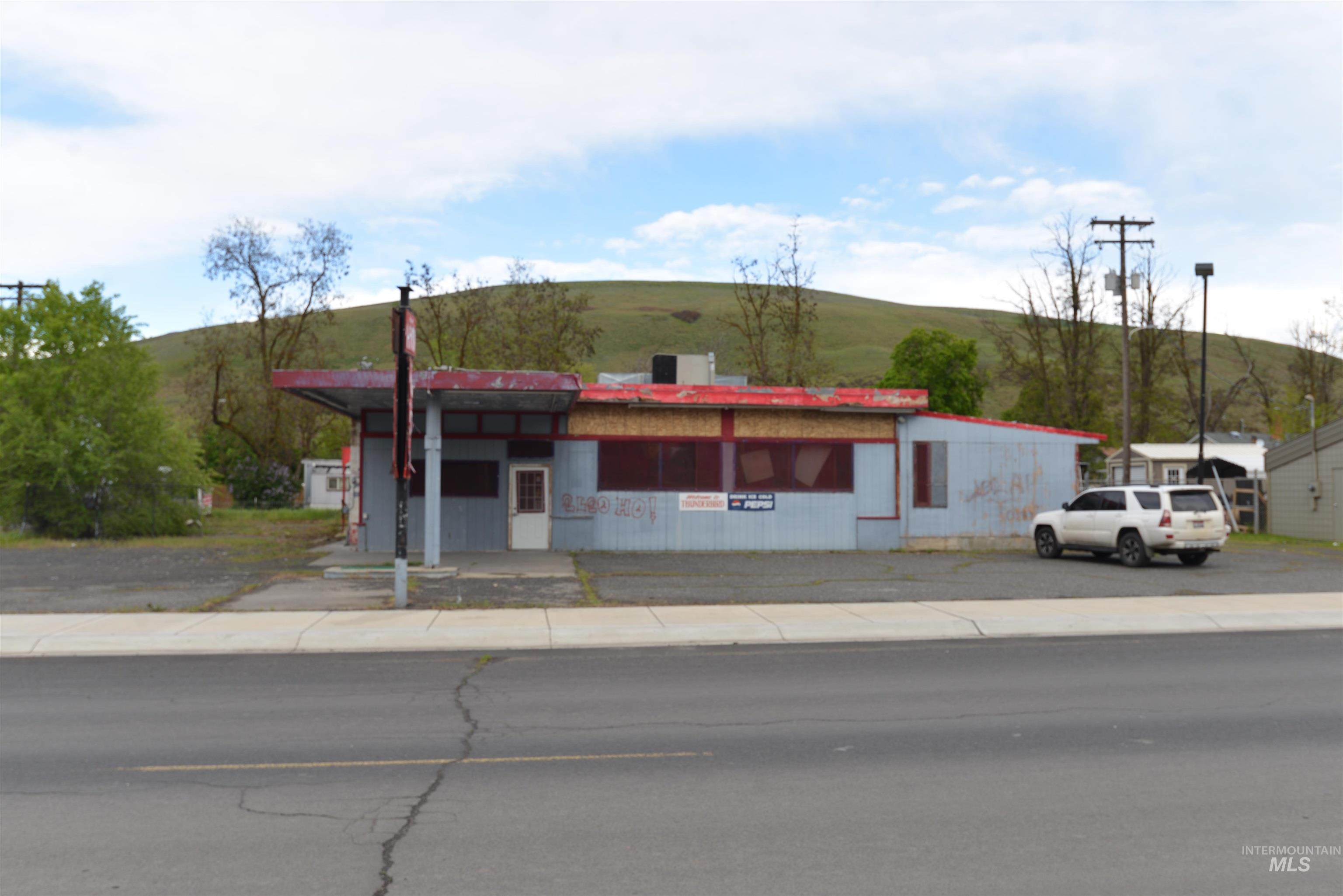 305 S main, Lapwai, Idaho 83540, Business/Commercial For Sale, Price $125,000,MLS 98914408