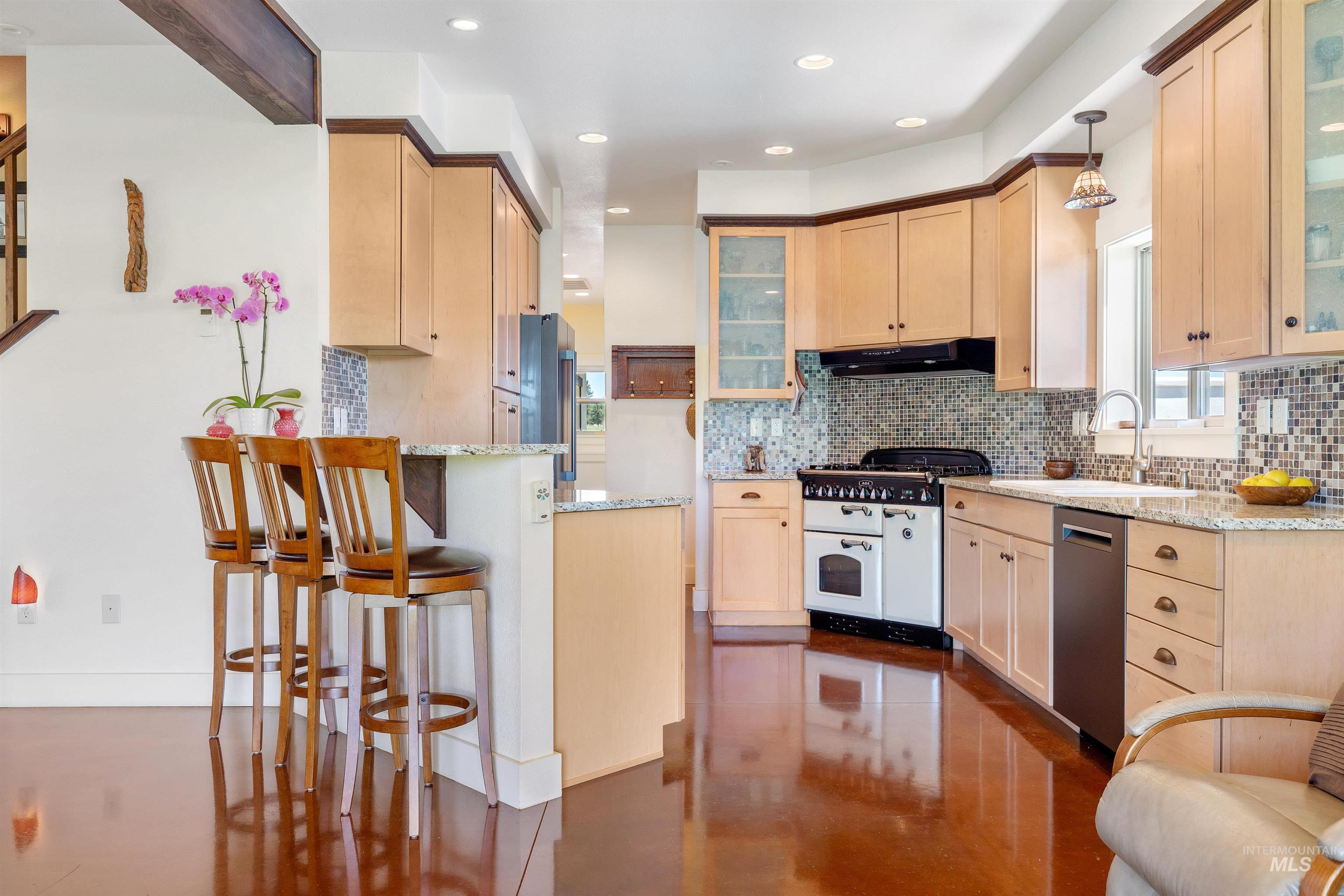 610 Cabarton Rd, Cascade, Idaho 83611, 3 Bedrooms, 3 Bathrooms, Residential For Sale, Price $2,497,000, 98914448