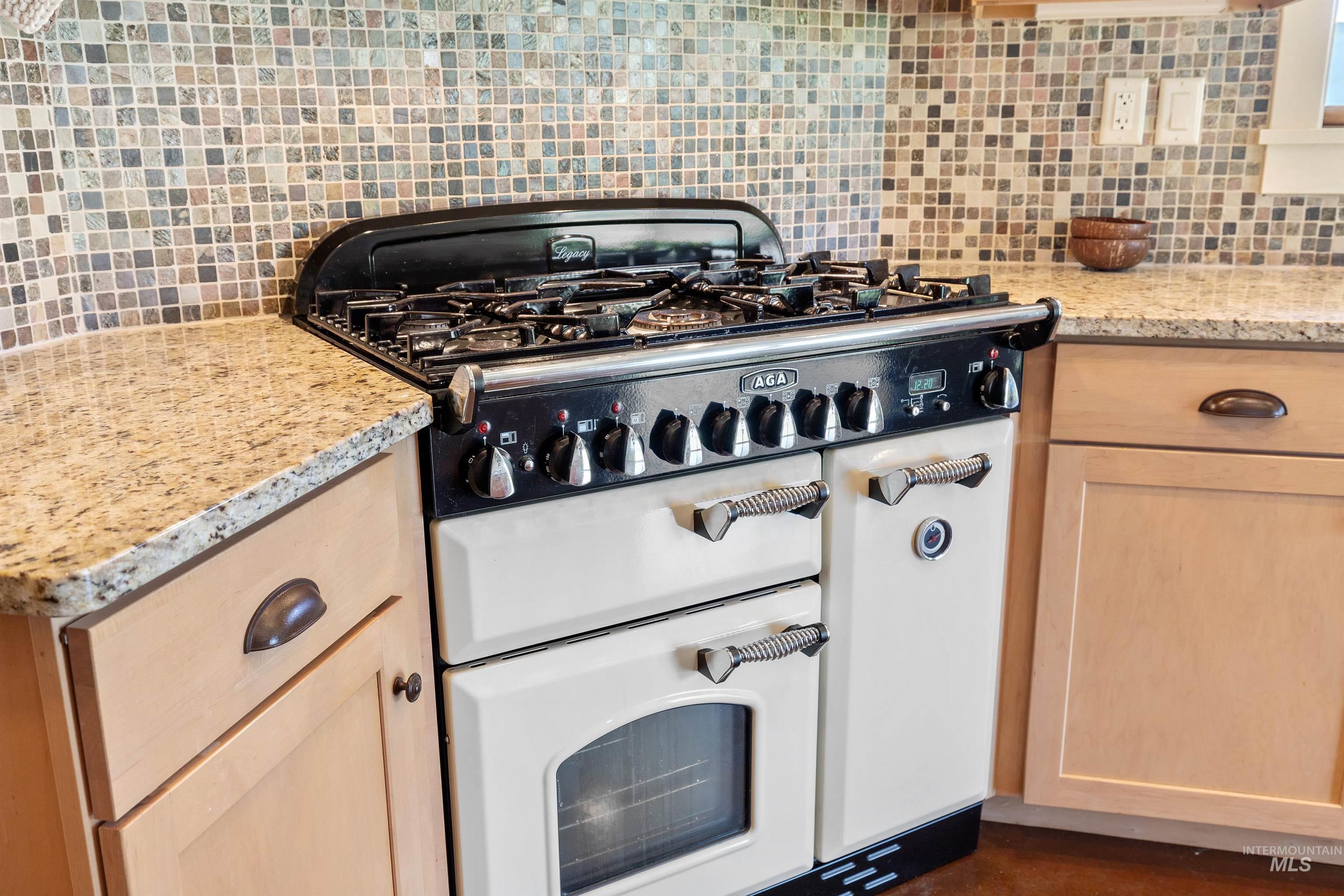 610 Cabarton Rd, Cascade, Idaho 83611, 3 Bedrooms, 3 Bathrooms, Residential For Sale, Price $2,497,000, 98914448