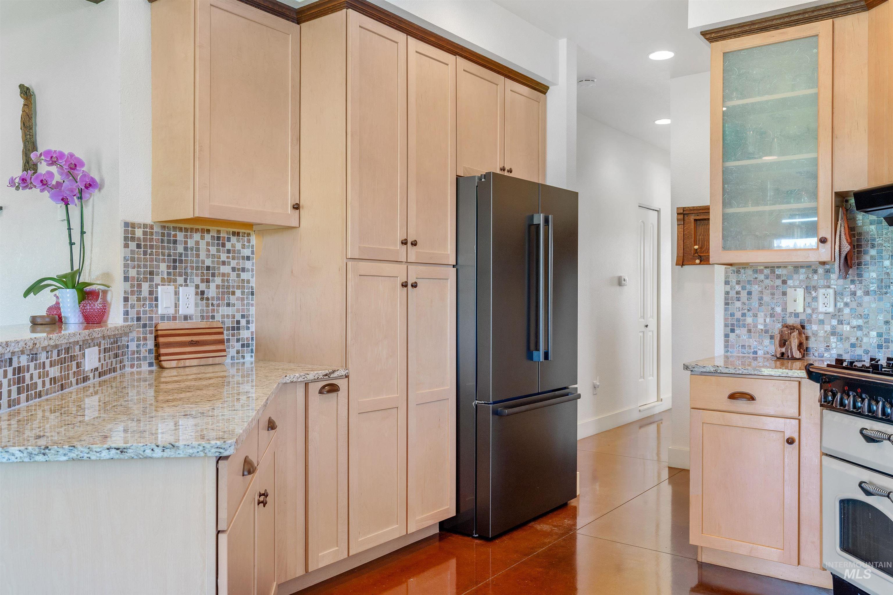 610 Cabarton Rd, Cascade, Idaho 83611, 3 Bedrooms, 3 Bathrooms, Residential For Sale, Price $2,497,000, 98914448