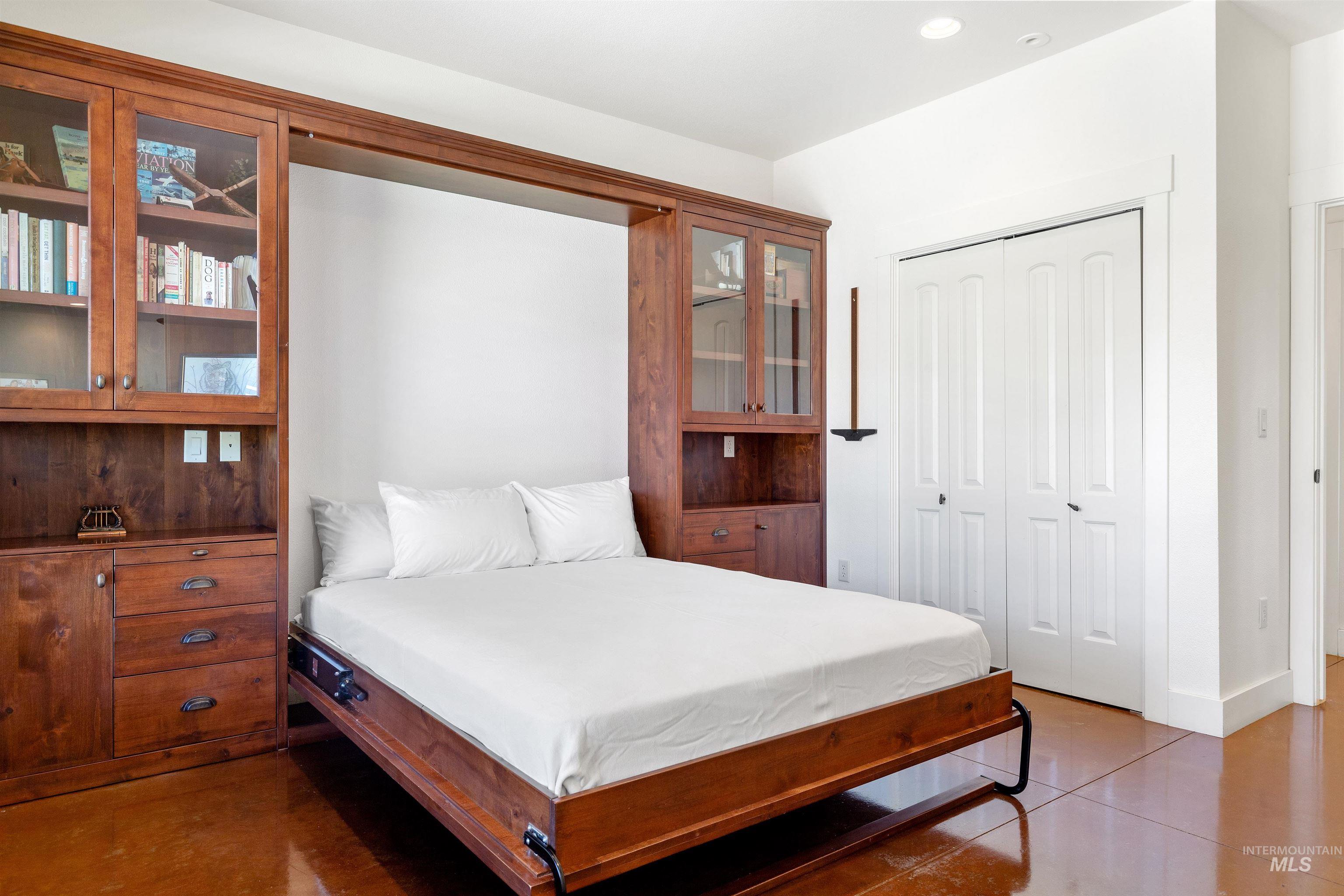 610 Cabarton Rd, Cascade, Idaho 83611, 3 Bedrooms, 3 Bathrooms, Residential For Sale, Price $2,497,000, 98914448