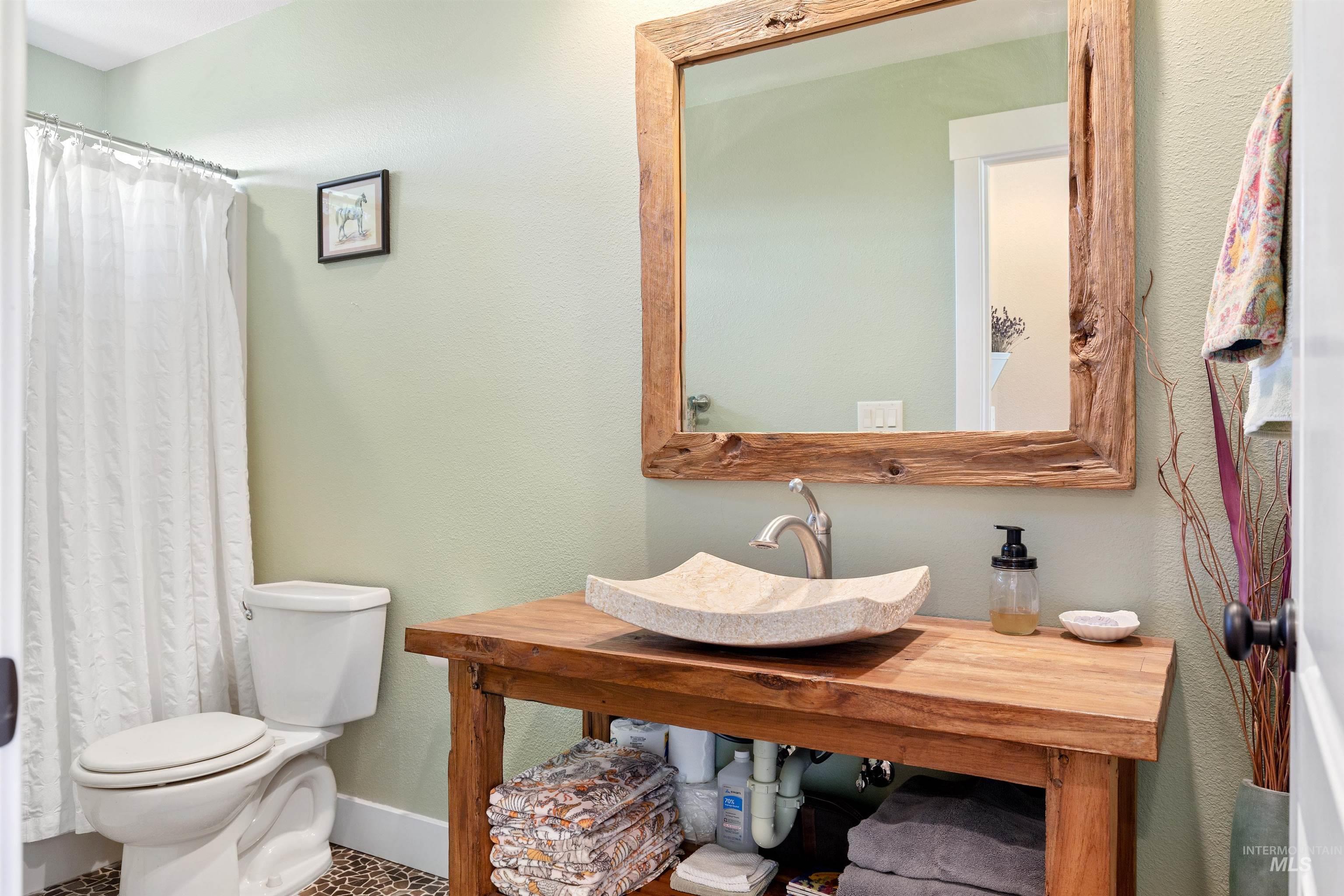 610 Cabarton Rd, Cascade, Idaho 83611, 3 Bedrooms, 3 Bathrooms, Residential For Sale, Price $2,497,000, 98914448