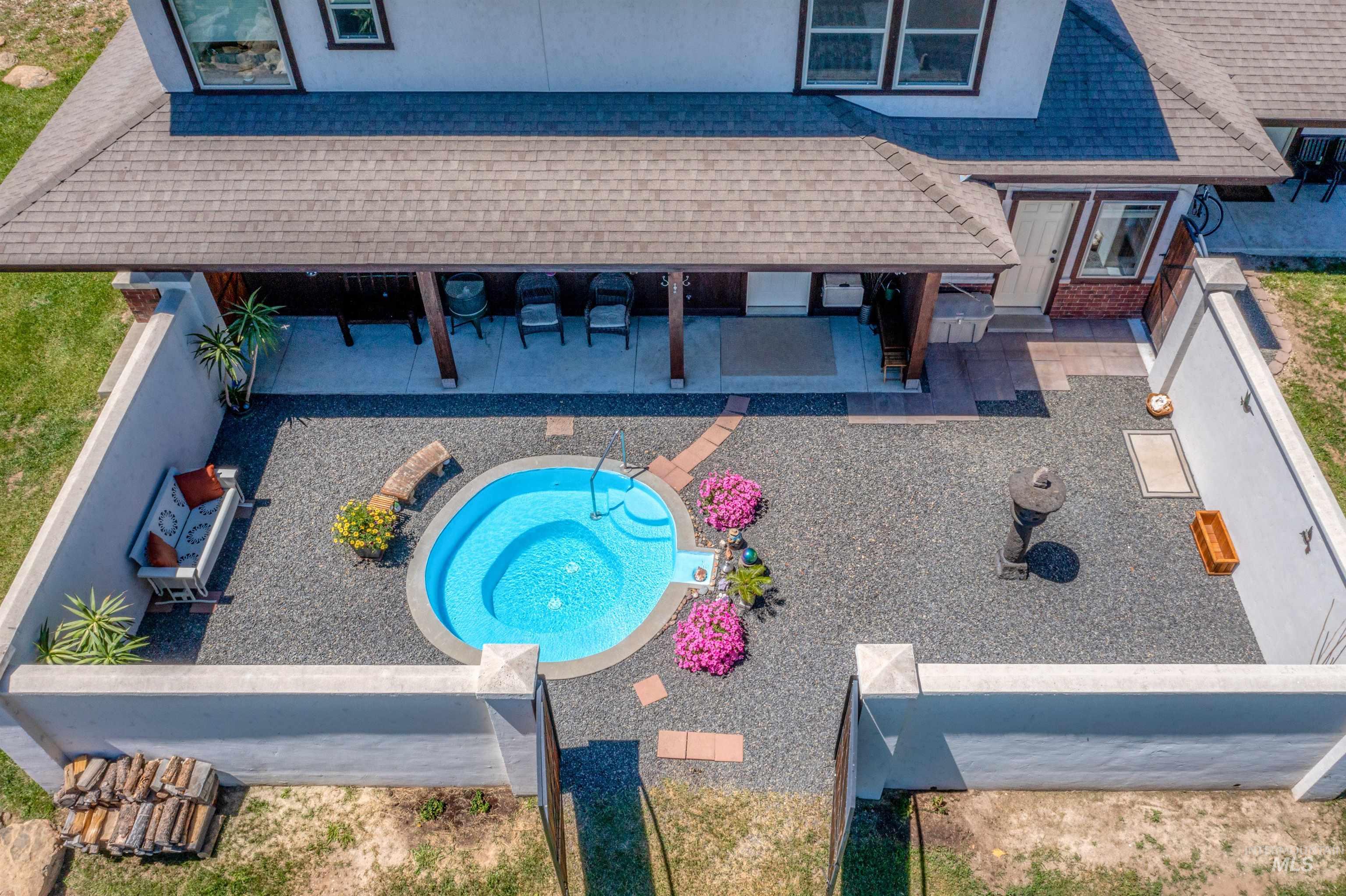 610 Cabarton Rd, Cascade, Idaho 83611, 3 Bedrooms, 3 Bathrooms, Residential For Sale, Price $2,497,000, 98914448