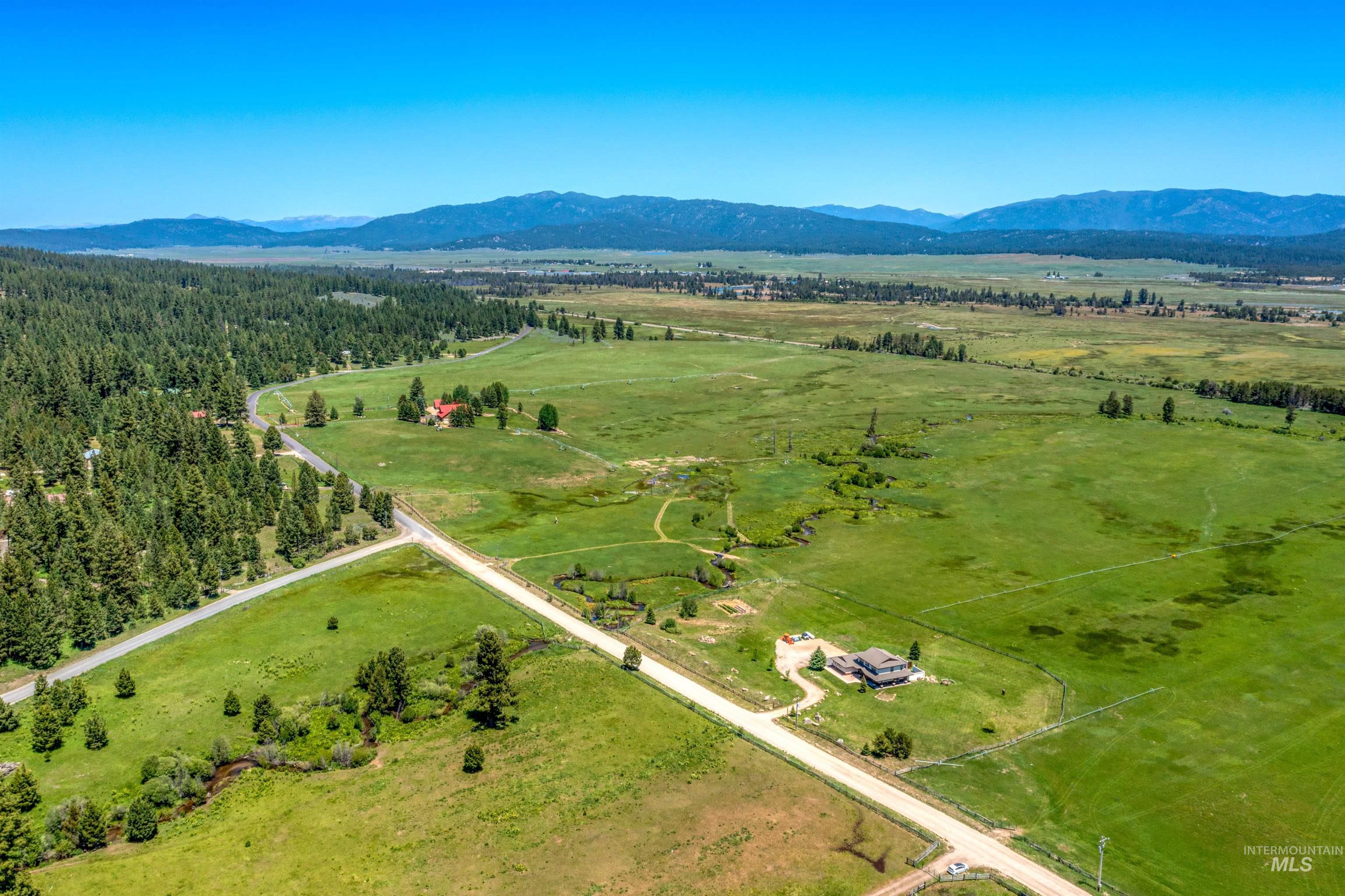 610 Cabarton Rd, Cascade, Idaho 83611, 3 Bedrooms, 3 Bathrooms, Residential For Sale, Price $2,497,000, 98914448