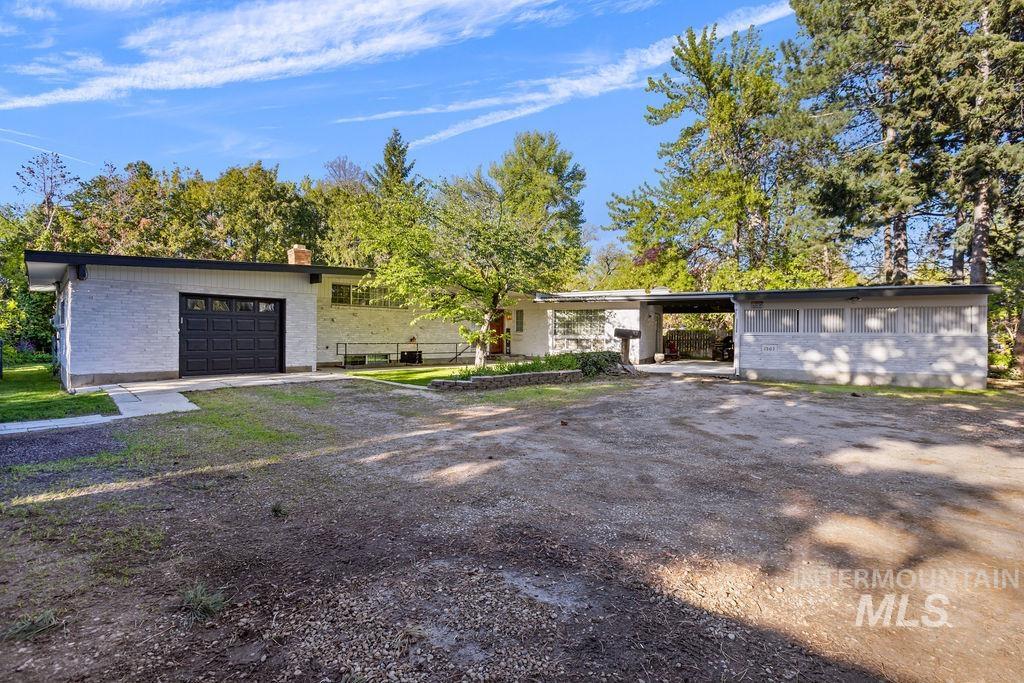 1503 S Nelson Pl., Boise, Idaho 83705, 7 Bedrooms, Business/Commercial For Sale, Price $974,900, 98914706