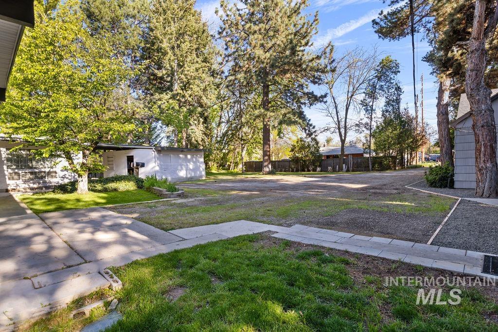 1503 S Nelson Pl., Boise, Idaho 83705, 7 Bedrooms, Business/Commercial For Sale, Price $974,900, 98914706