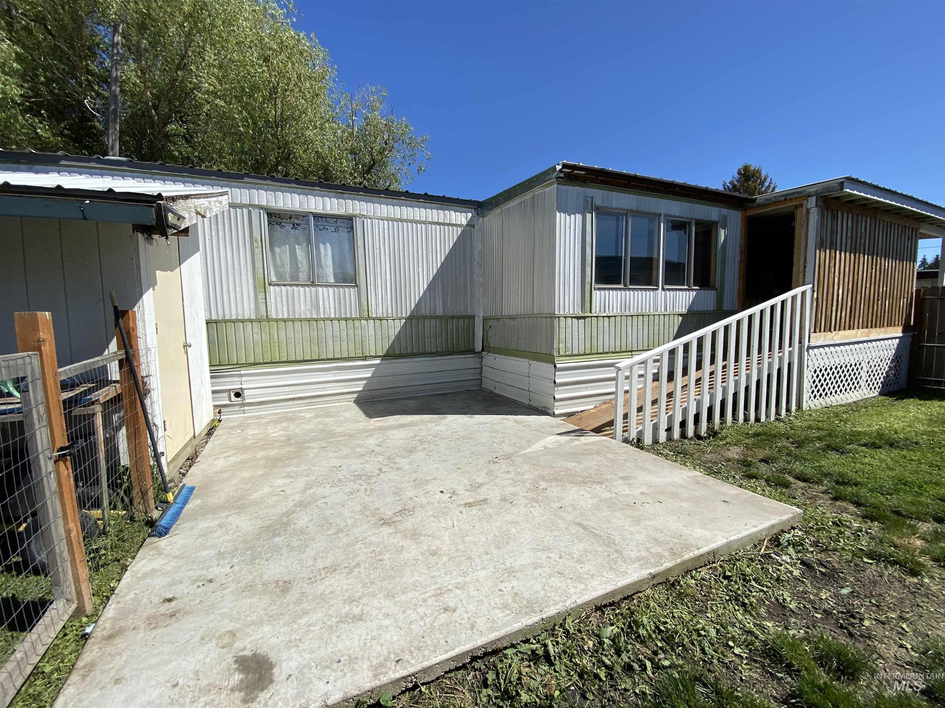 603 W Palouse River Dr, Moscow, Idaho 83843, 3 Bedrooms, 2 Bathrooms, Residential For Sale, Price $48,000,MLS 98914788