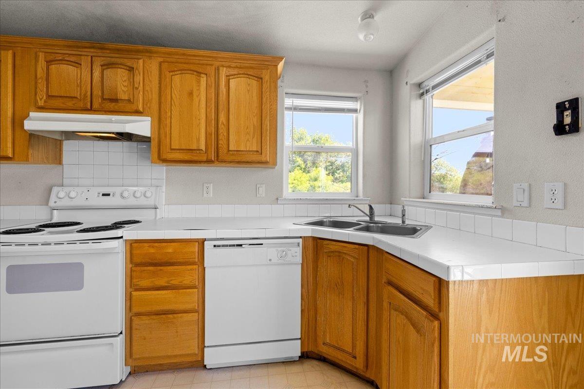 2283 Canyon Rd S, Melba, Idaho 83641, 3 Bedrooms, 2 Bathrooms, Farm & Ranch For Sale, Price $1,700,000, 98914870