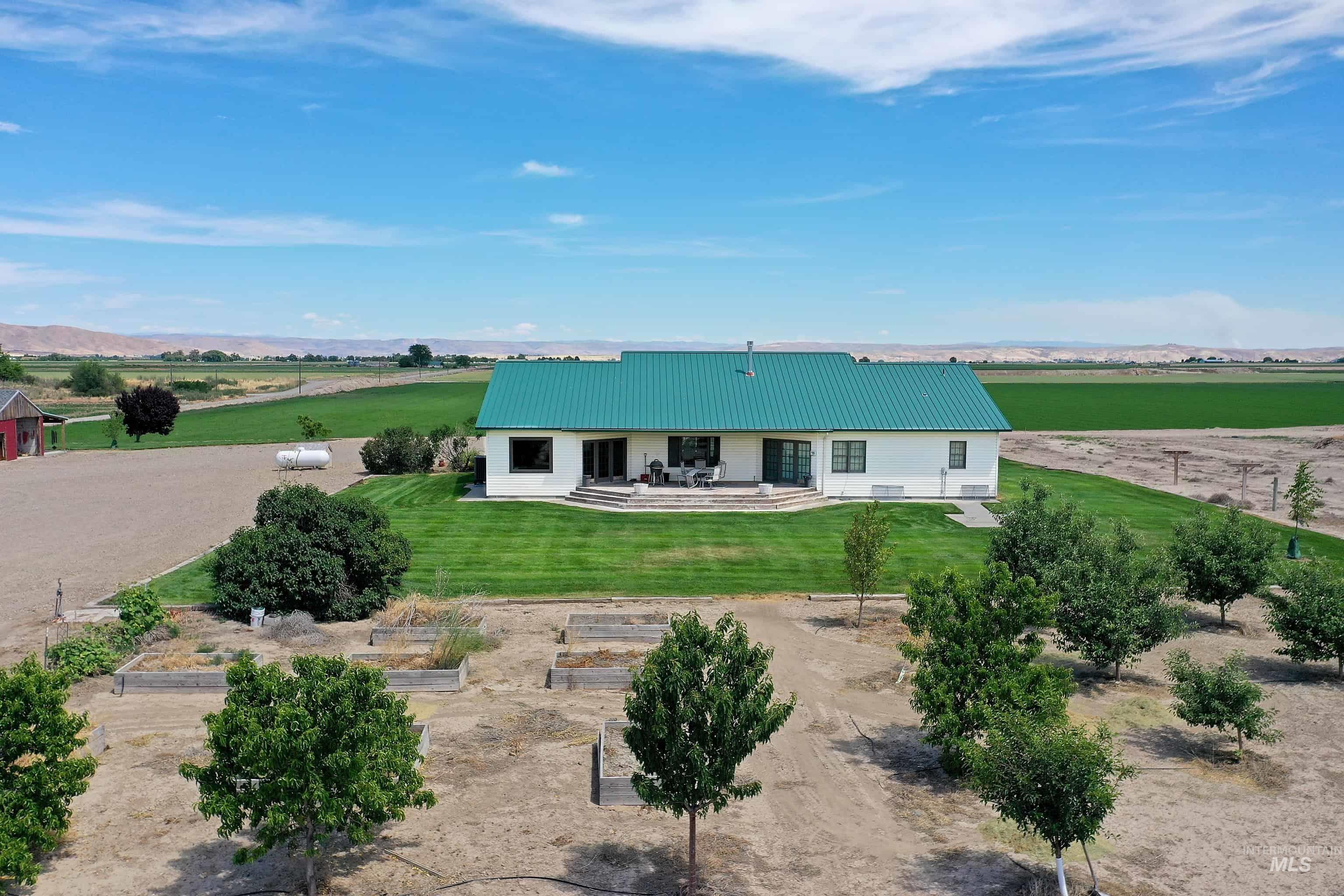 517 Oleander Rd, Ontario, Oregon 97914, 5 Bedrooms, 3.5 Bathrooms, Residential For Sale, Price $799,500, 98914903