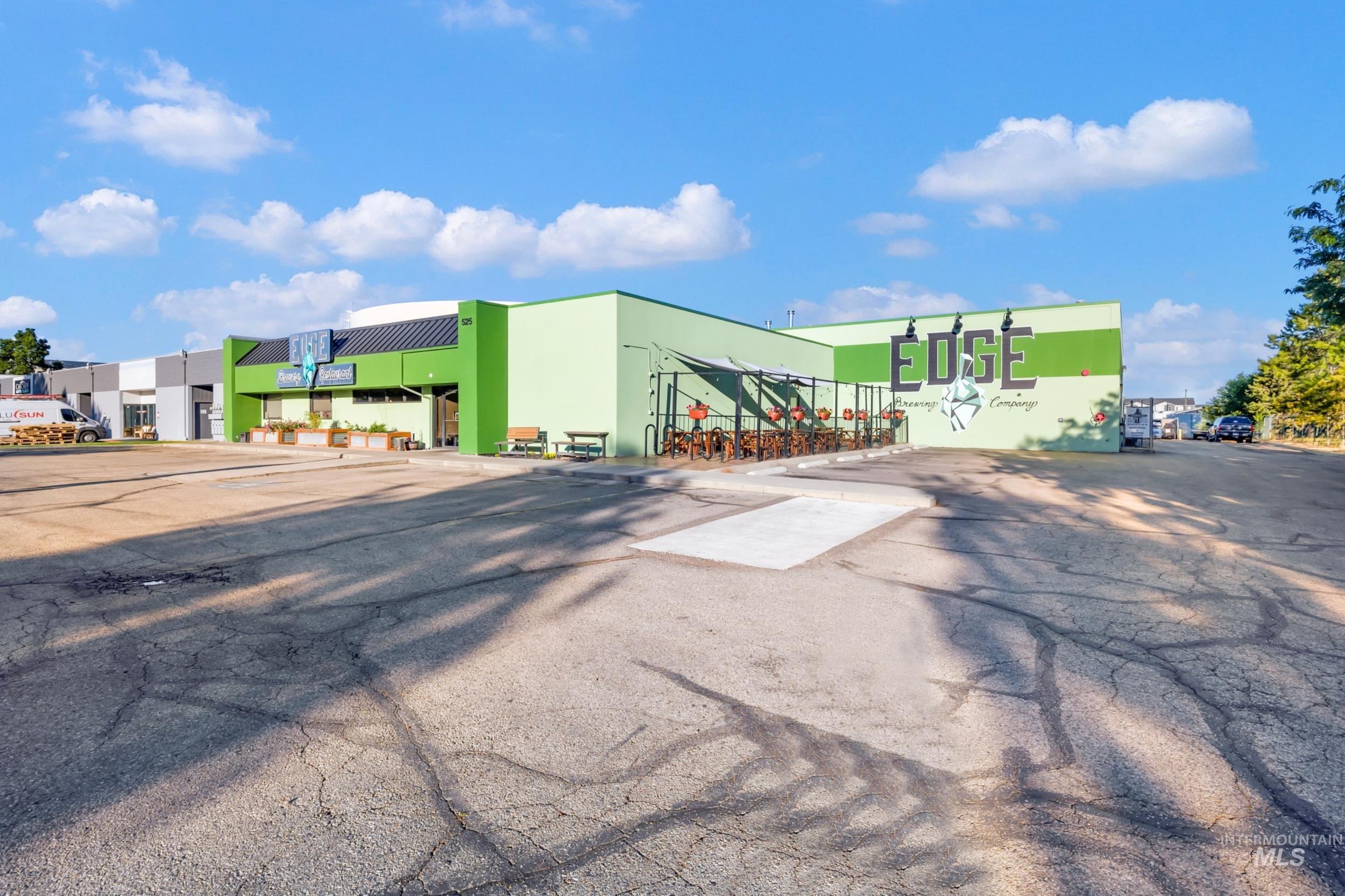 525 N Steelhead Way, Boise, Idaho 83704-8374, Business/Commercial For Sale, Price $2,990,000, 98914963