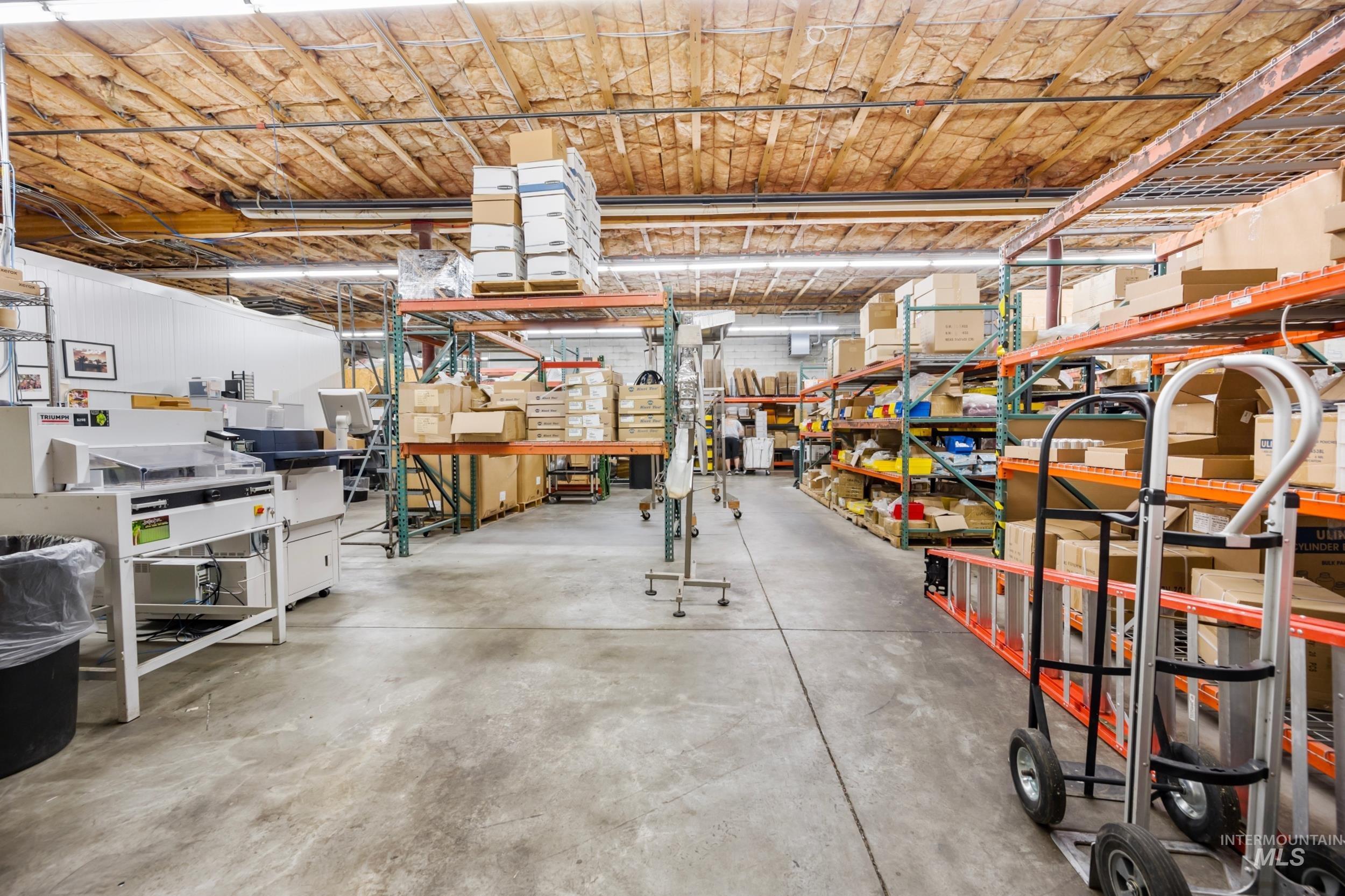 525 N Steelhead Way, Boise, Idaho 83704-8374, Business/Commercial For Sale, Price $2,990,000, 98914963