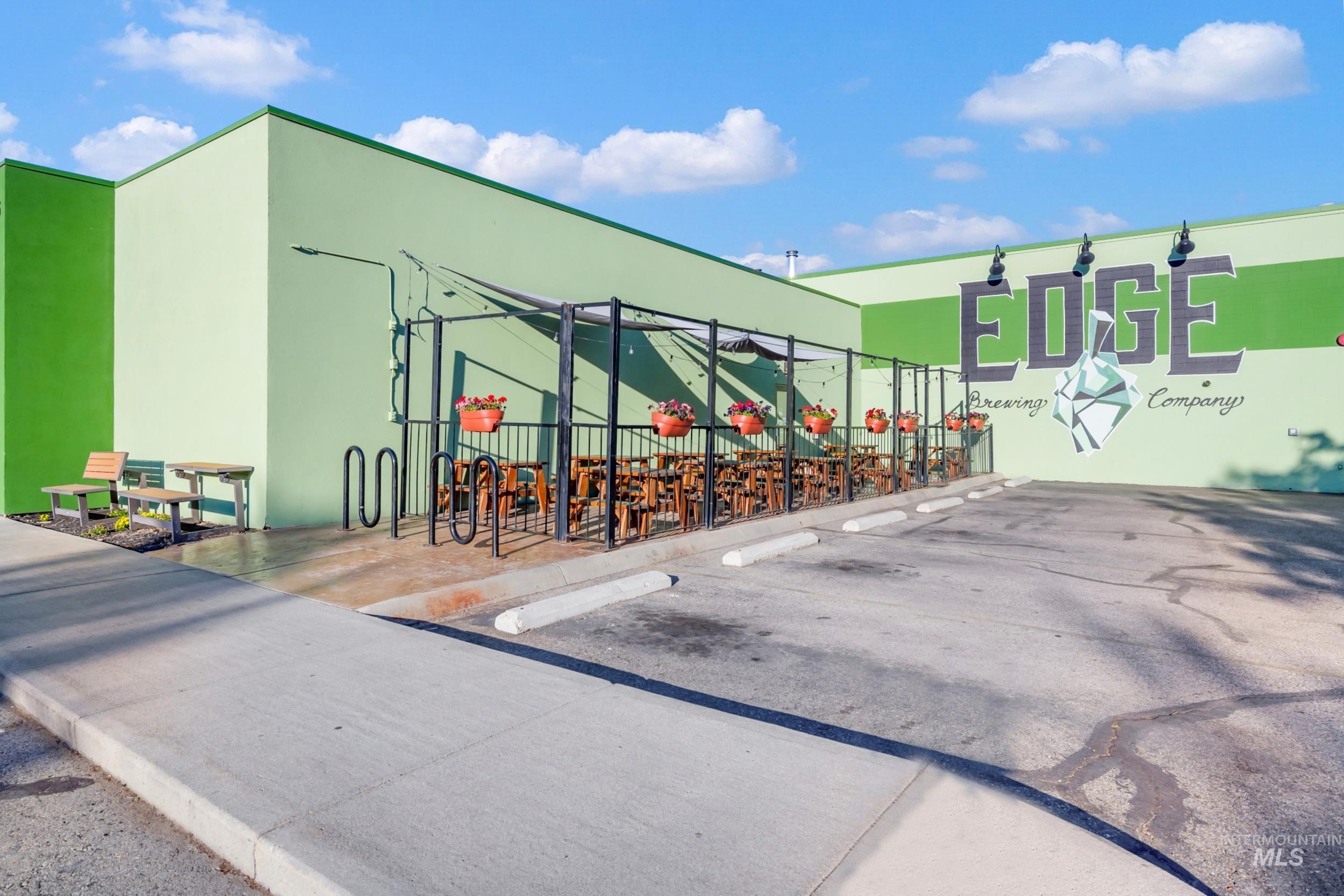 525 N Steelhead Way, Boise, Idaho 83704-8374, Business/Commercial For Sale, Price $2,990,000, 98914963