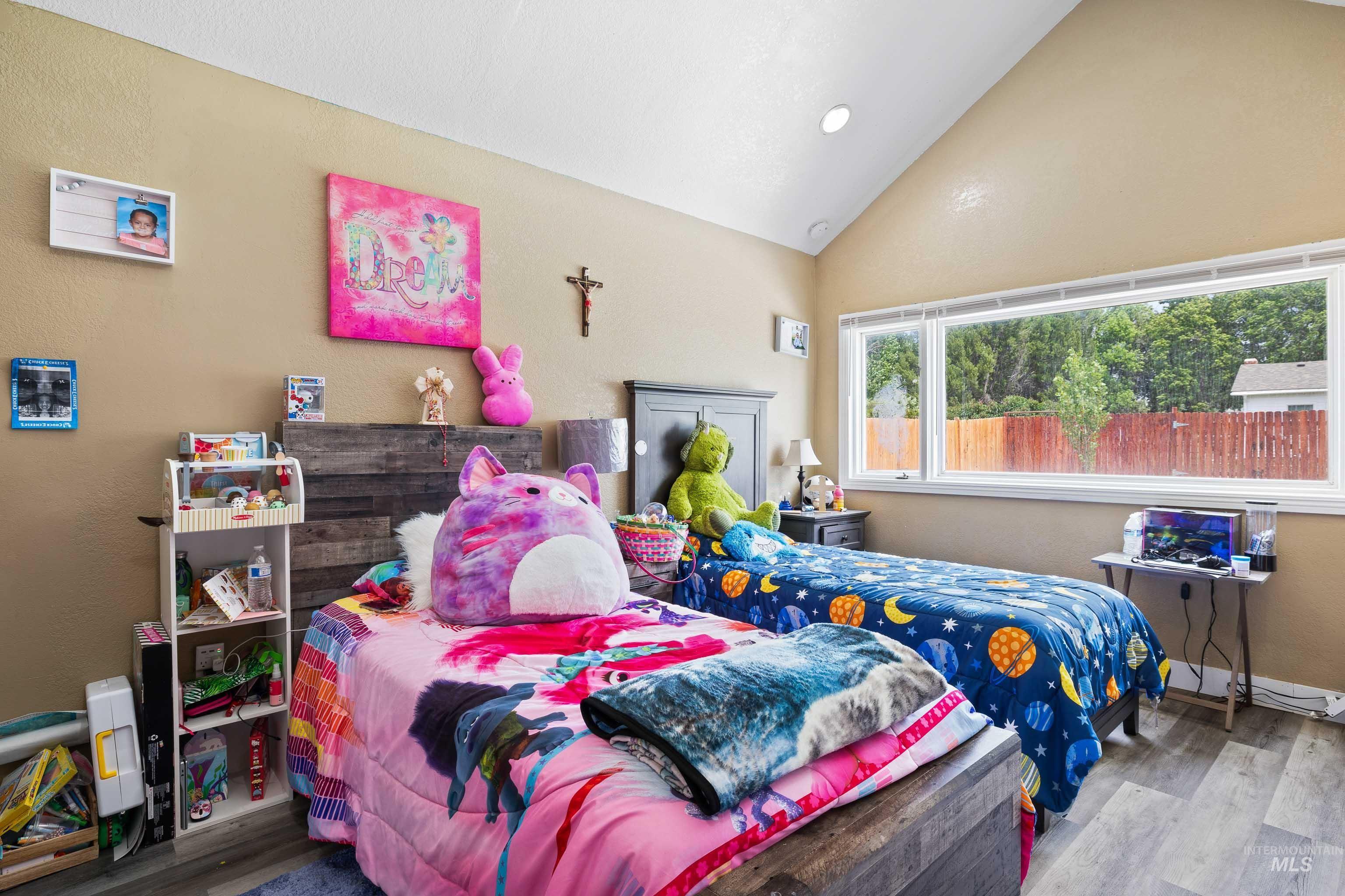 726 Wyoming St, Gooding, Idaho 83330, 3 Bedrooms, 3 Bathrooms, Residential For Sale, Price $270,900, 98915131