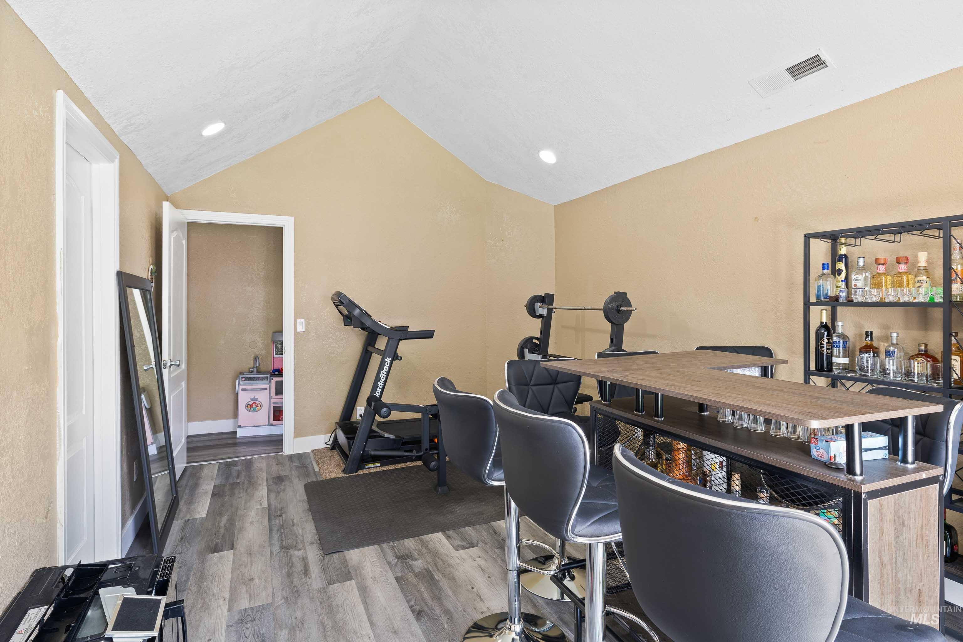 726 Wyoming St, Gooding, Idaho 83330, 3 Bedrooms, 3 Bathrooms, Residential For Sale, Price $270,900, 98915131