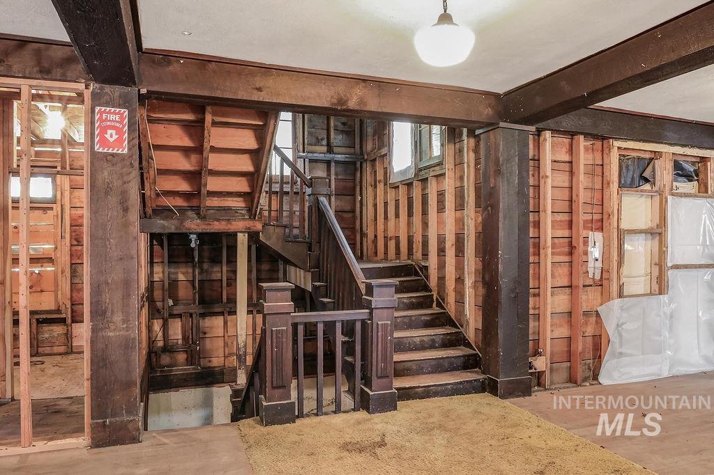 1020 Miracle Lane, McCall, Idaho 83638, 18 Bedrooms, 15 Bathrooms, Residential Income For Sale, Price $1,249,000, 98915267