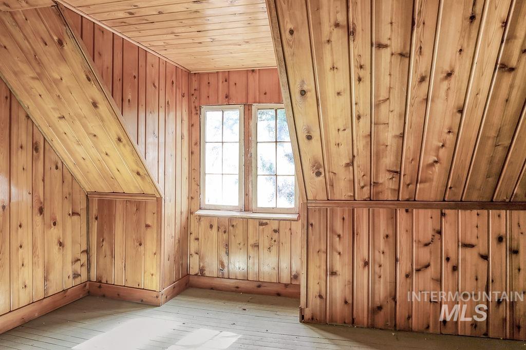1020 Miracle Lane, McCall, Idaho 83638, 18 Bedrooms, 15 Bathrooms, Residential Income For Sale, Price $1,249,000, 98915267