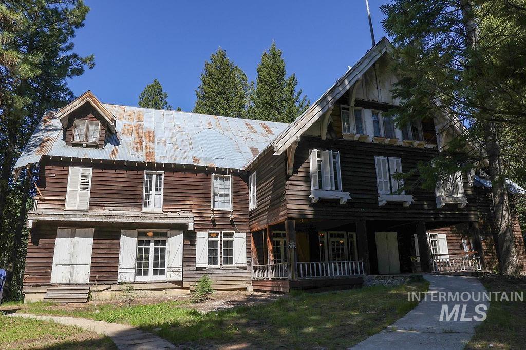 1020 Miracle Lane, McCall, Idaho 83638, 18 Bedrooms, 15 Bathrooms, Residential Income For Sale, Price $1,249,000, 98915267