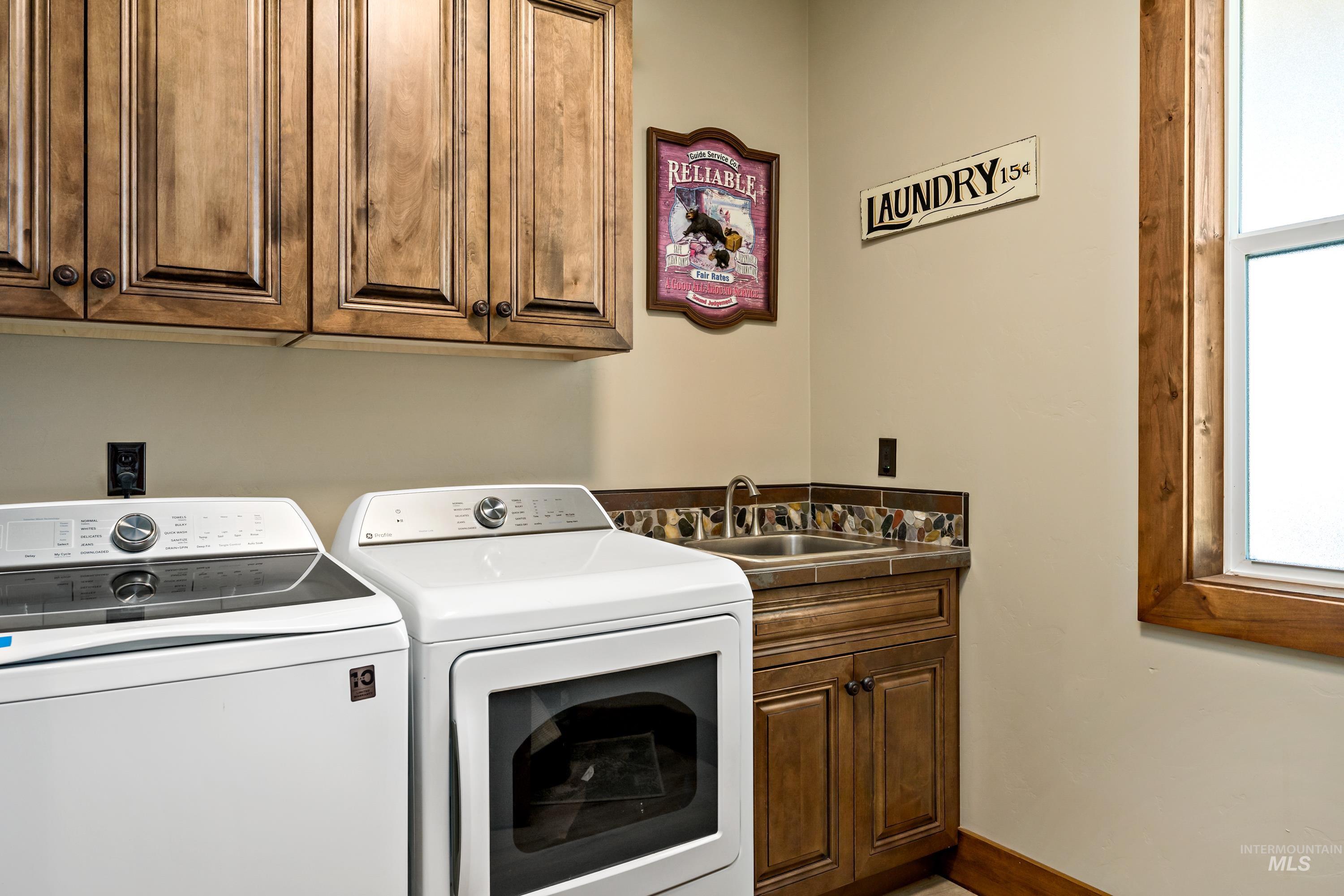 1964 River Road, Homedale, Idaho 83628, 5 Bedrooms, 4 Bathrooms, Residential For Sale, Price $1,995,000, 98915675