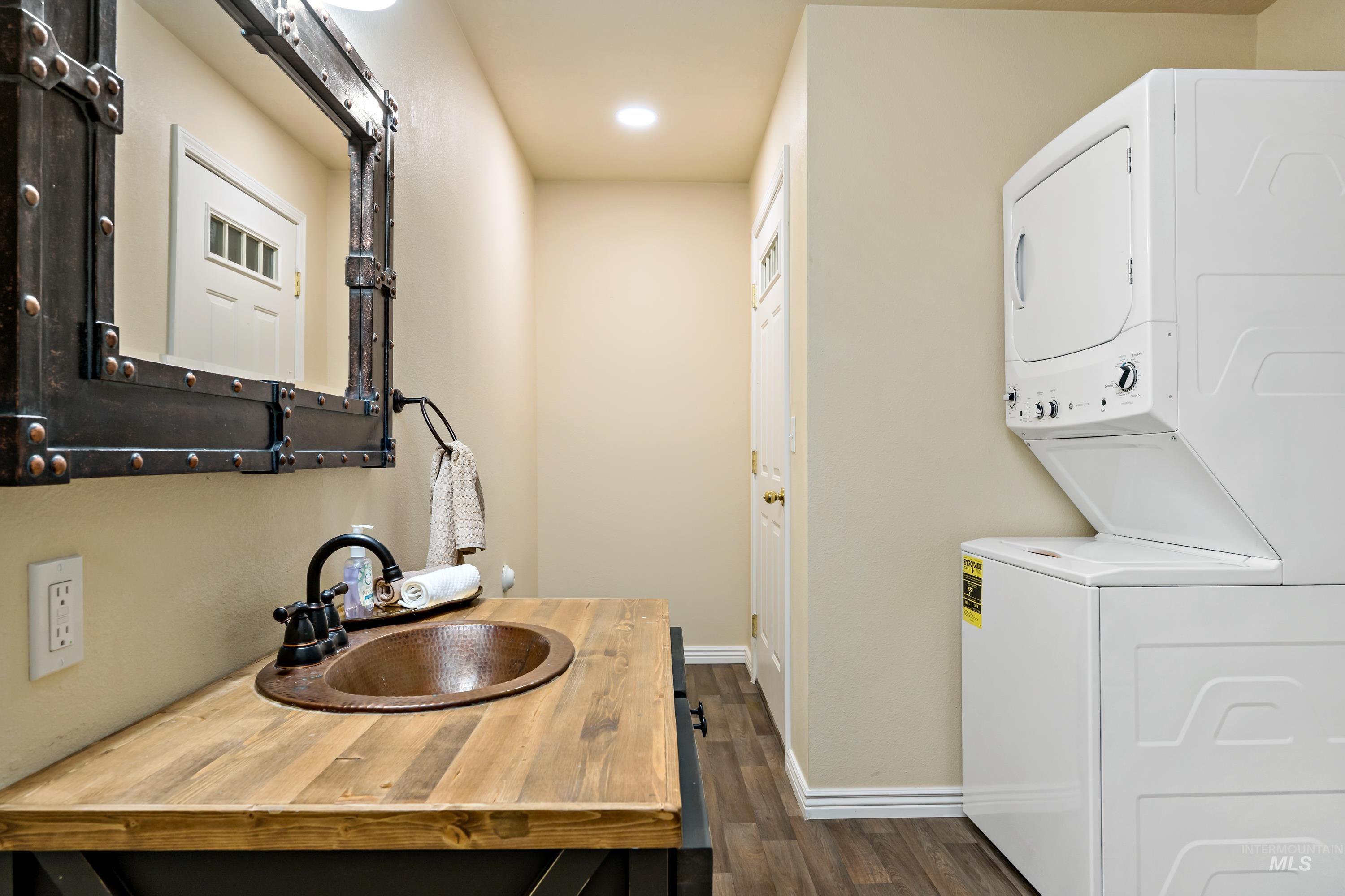 1964 River Road, Homedale, Idaho 83628, 5 Bedrooms, 4 Bathrooms, Residential For Sale, Price $1,995,000, 98915675