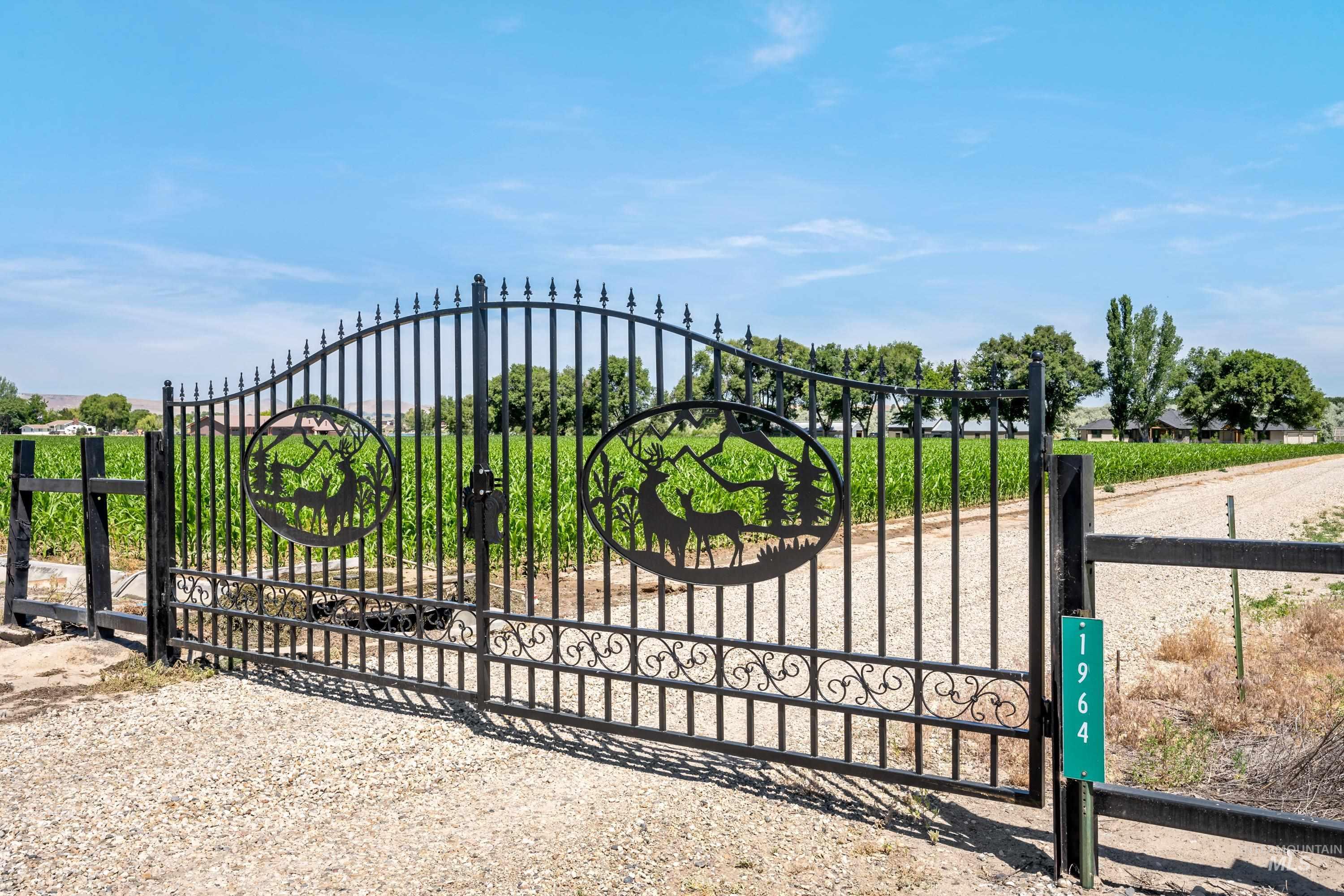 1964 River Road, Homedale, Idaho 83628, 5 Bedrooms, 4 Bathrooms, Residential For Sale, Price $1,995,000, 98915675