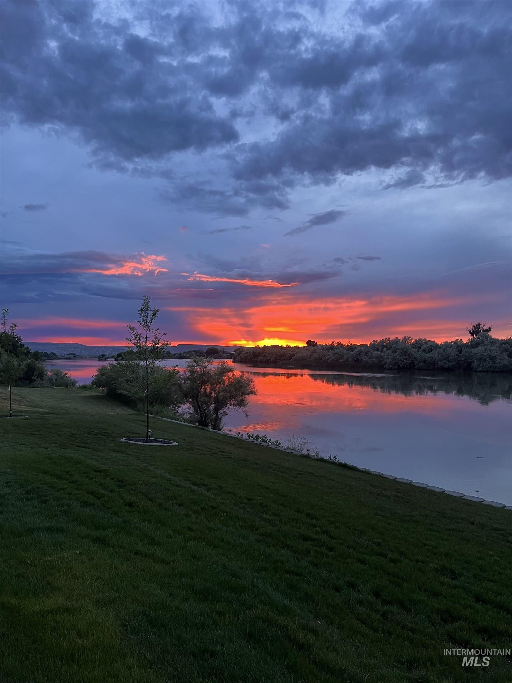 1964 River Road, Homedale, Idaho 83628, 5 Bedrooms, 4 Bathrooms, Residential For Sale, Price $1,995,000, 98915675