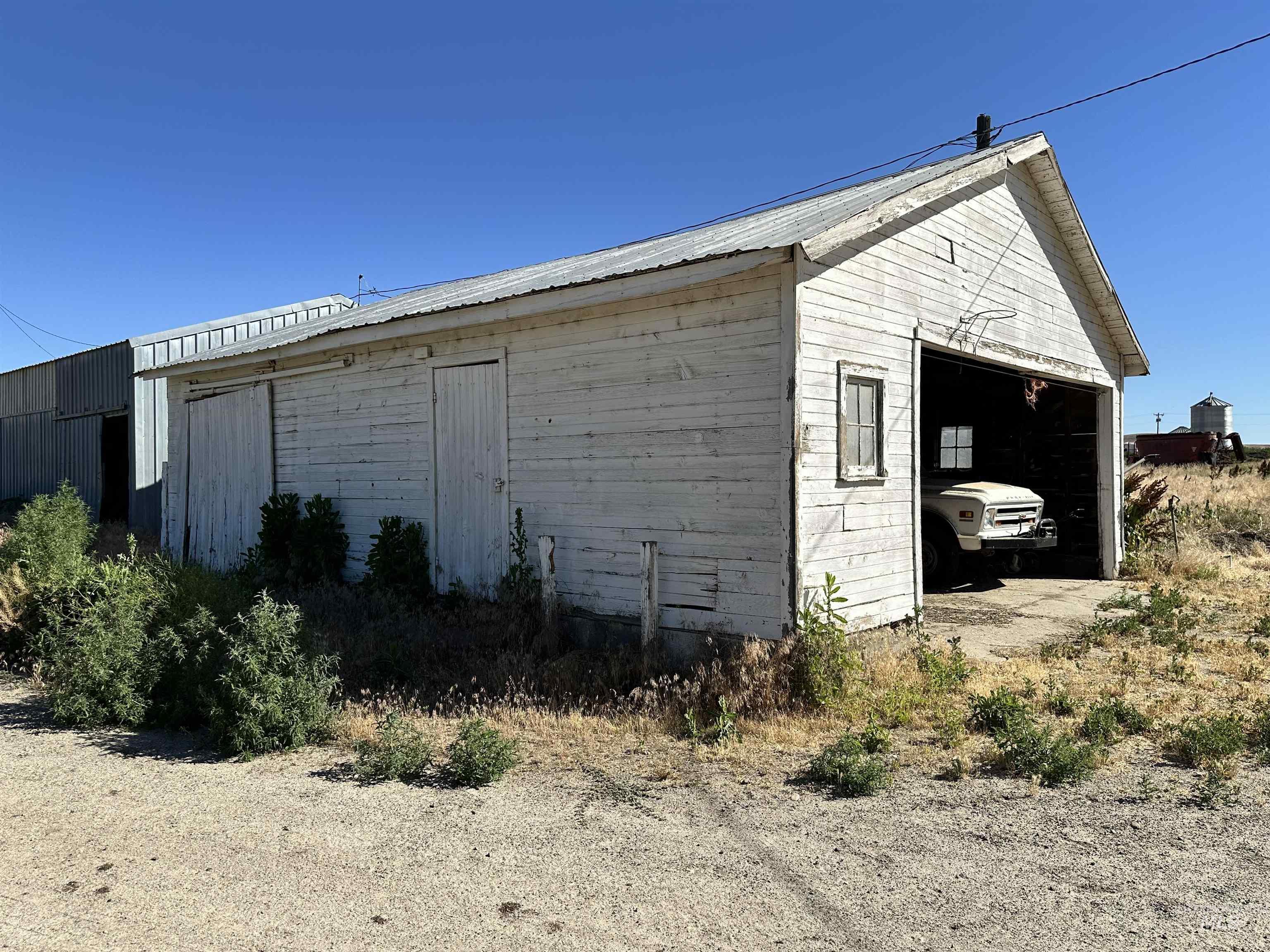 6075 Big Willow Rd, Payette, Idaho 83661, 4 Bedrooms, 2 Bathrooms, Farm & Ranch For Sale, Price $9,470,000, 98916193