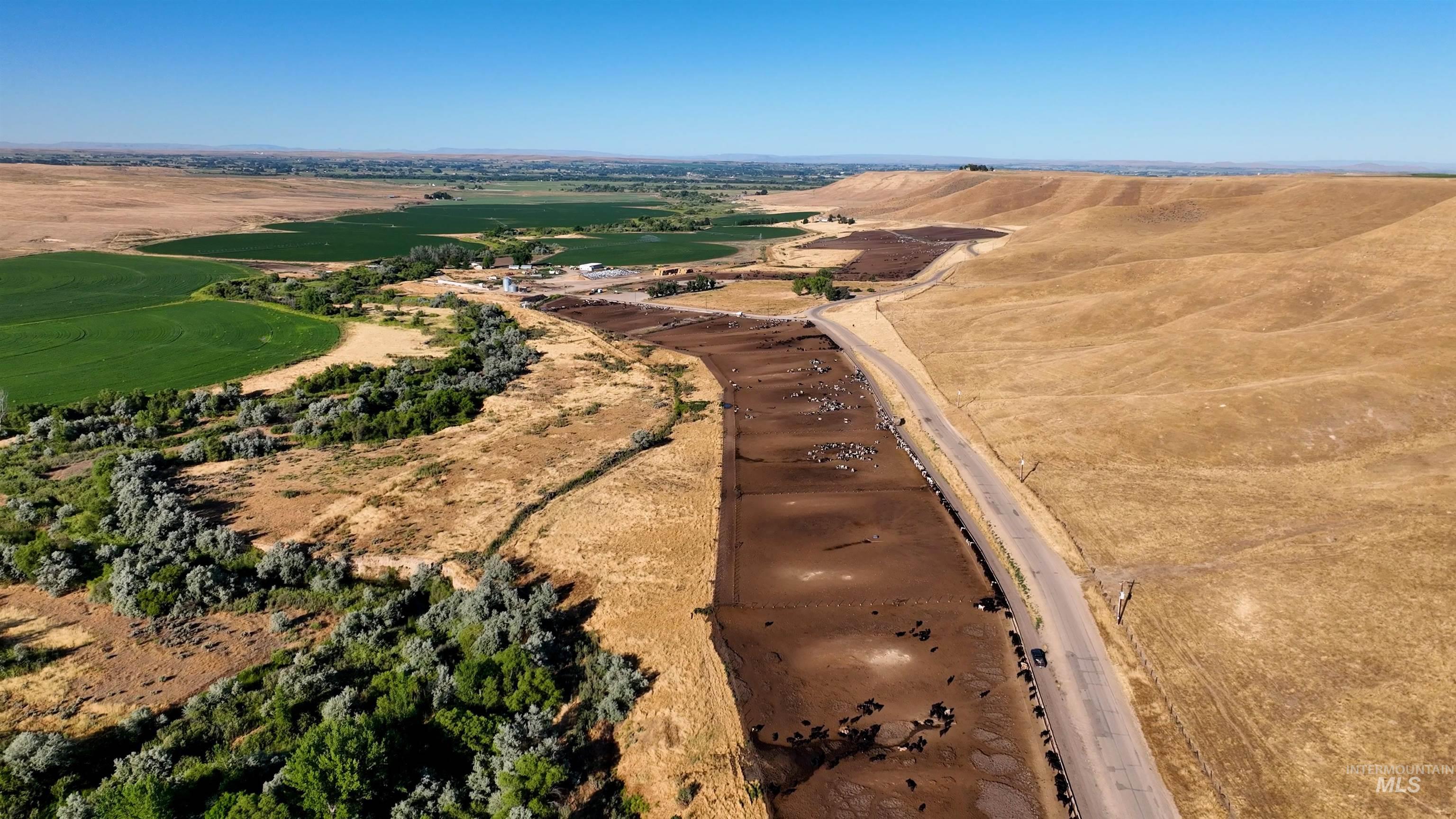6075 Big Willow Rd, Payette, Idaho 83661, 4 Bedrooms, 2 Bathrooms, Farm & Ranch For Sale, Price $9,470,000, 98916193