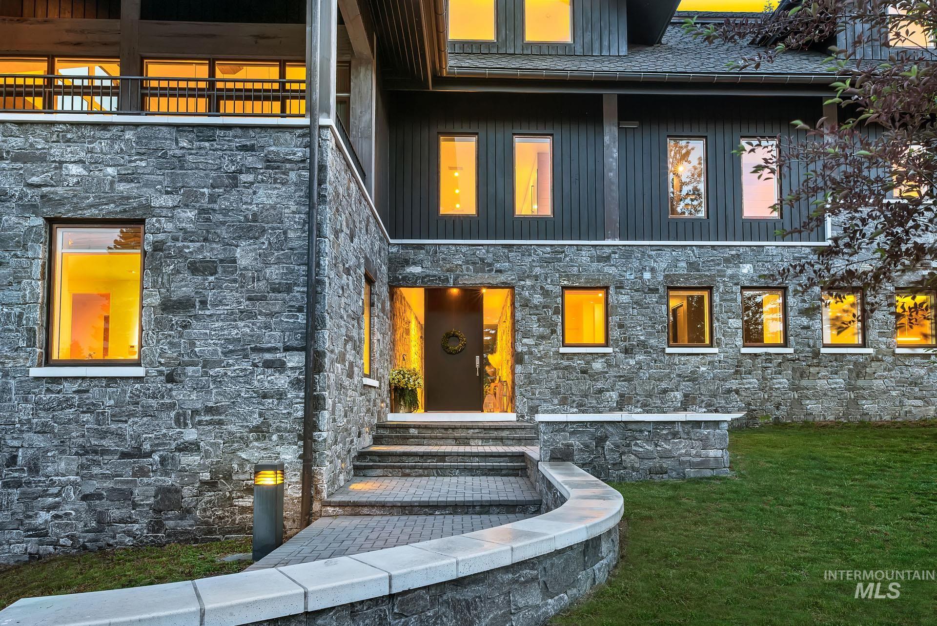 433 Sugarloaf Place, Donnelly, Idaho 83615, 4 Bedrooms, 6.5 Bathrooms, Residential For Sale, Price $7,285,000, 98916457