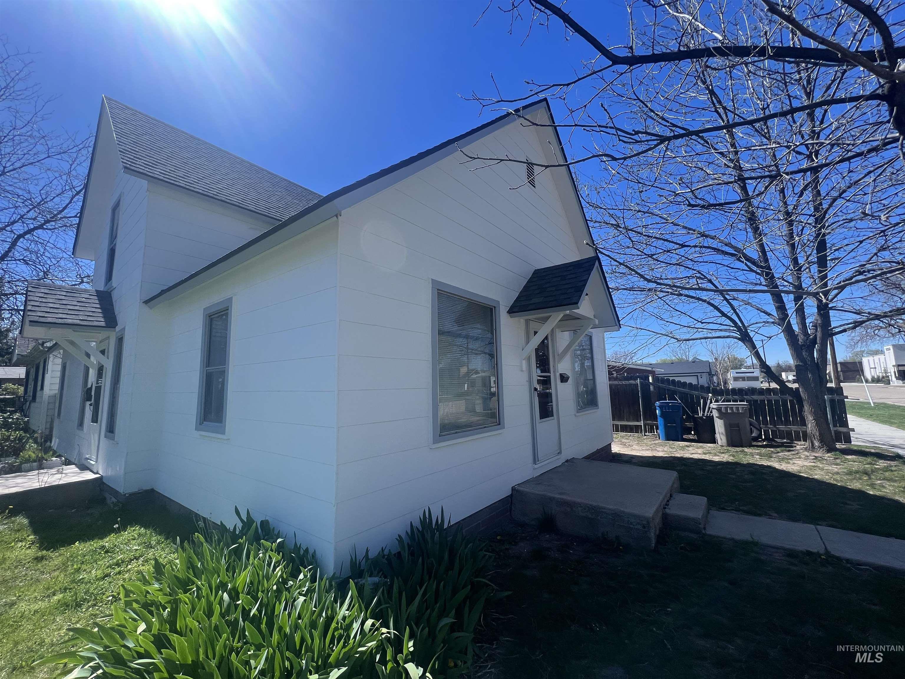 803 and 1323 14th Ave. South, Nampa, Idaho 83686, 1 Bedroom, 1 Bathroom, Residential Income For Sale, Price $289,000, 98916665