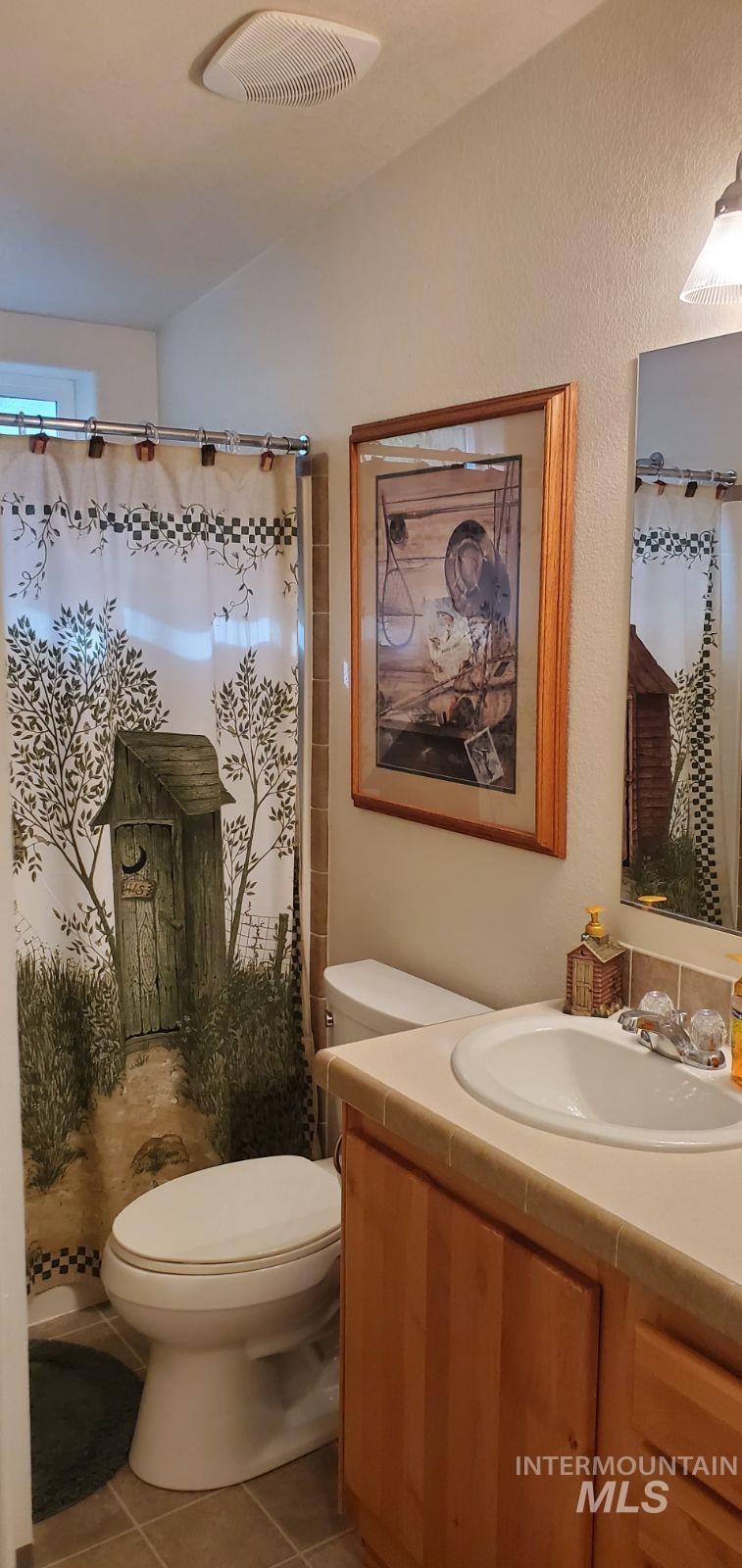 227 Doumecq, White Bird, Idaho 83554, 3 Bedrooms, 2 Bathrooms, Residential For Sale, Price $595,000, 98916857