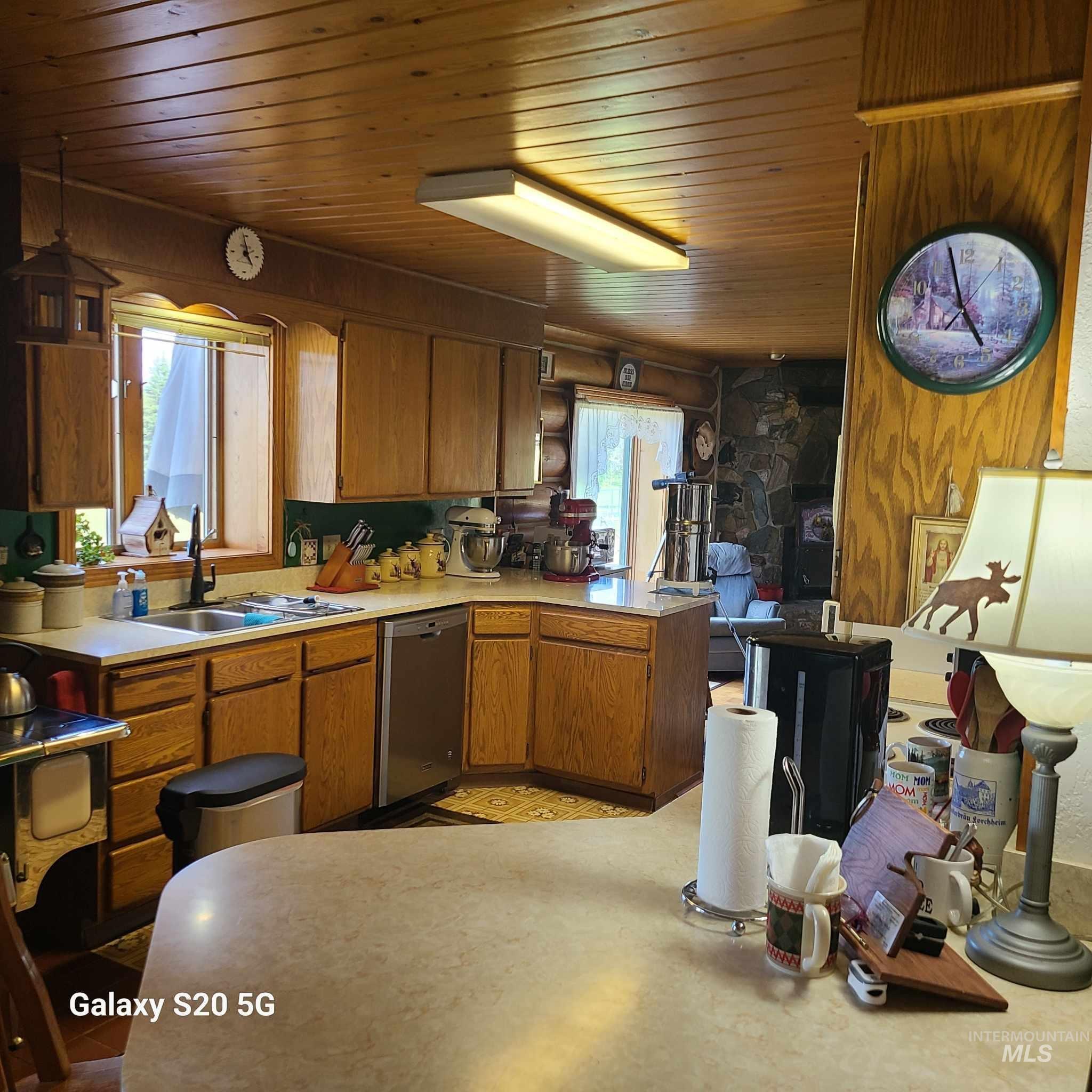 1050 Maxwell Lane, Elk City, Idaho 83525, 3 Bedrooms, 2 Bathrooms, Residential For Sale, Price $710,000, 98916894